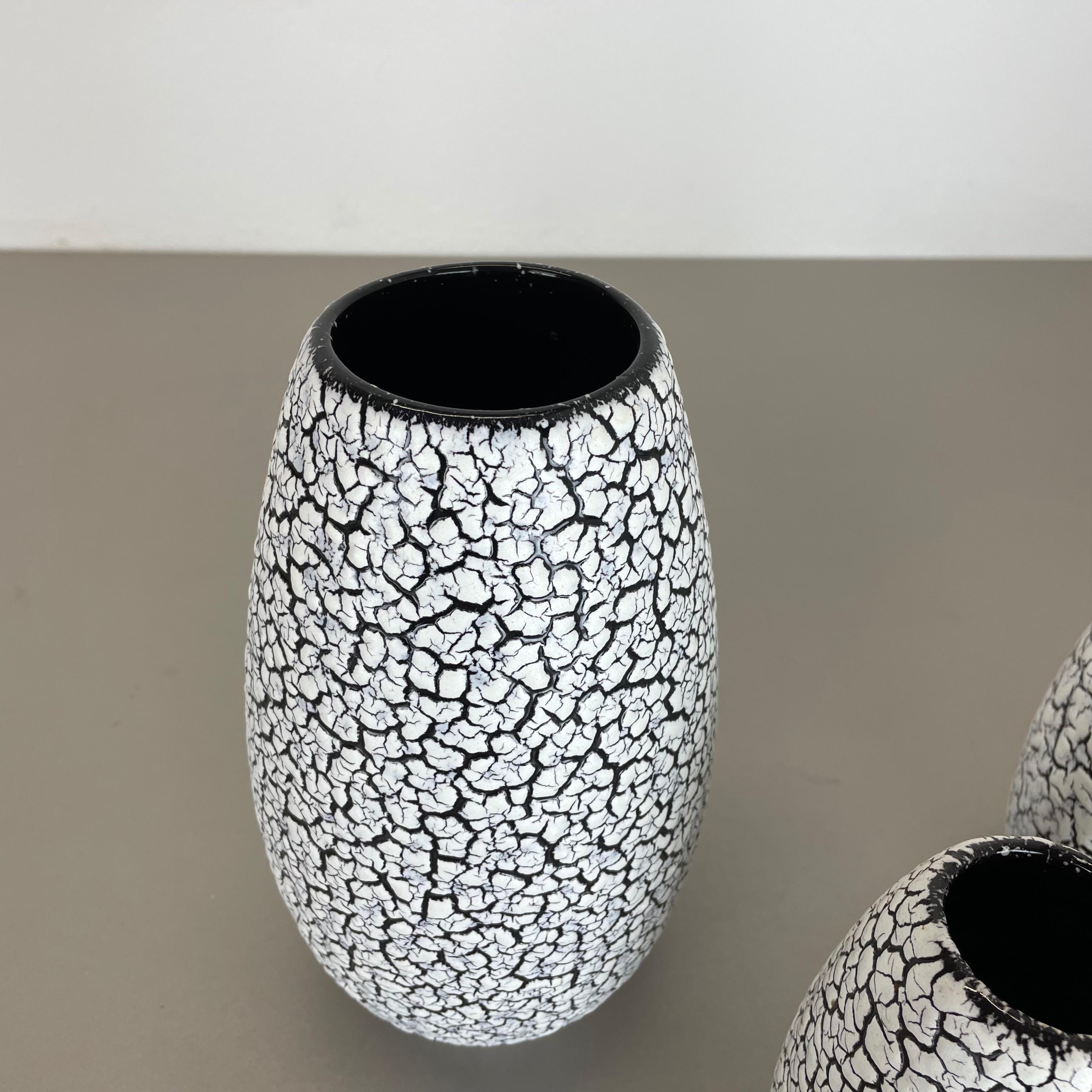 Ensemble de trois vases en poterie de lave grasse Craquele de Jasba, Allemagne, 1970 en vente 1