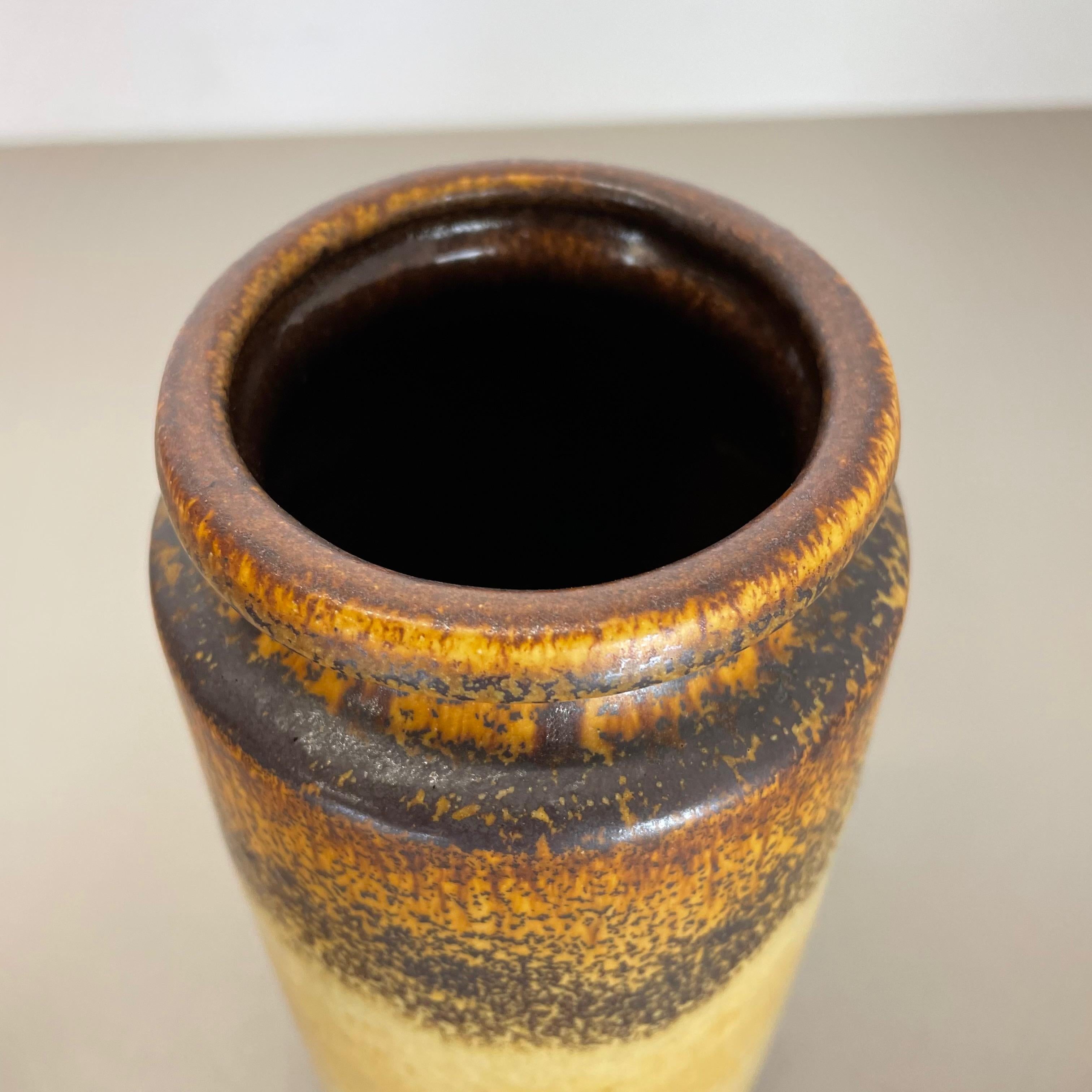 Set di tre vasi in ceramica grassa 