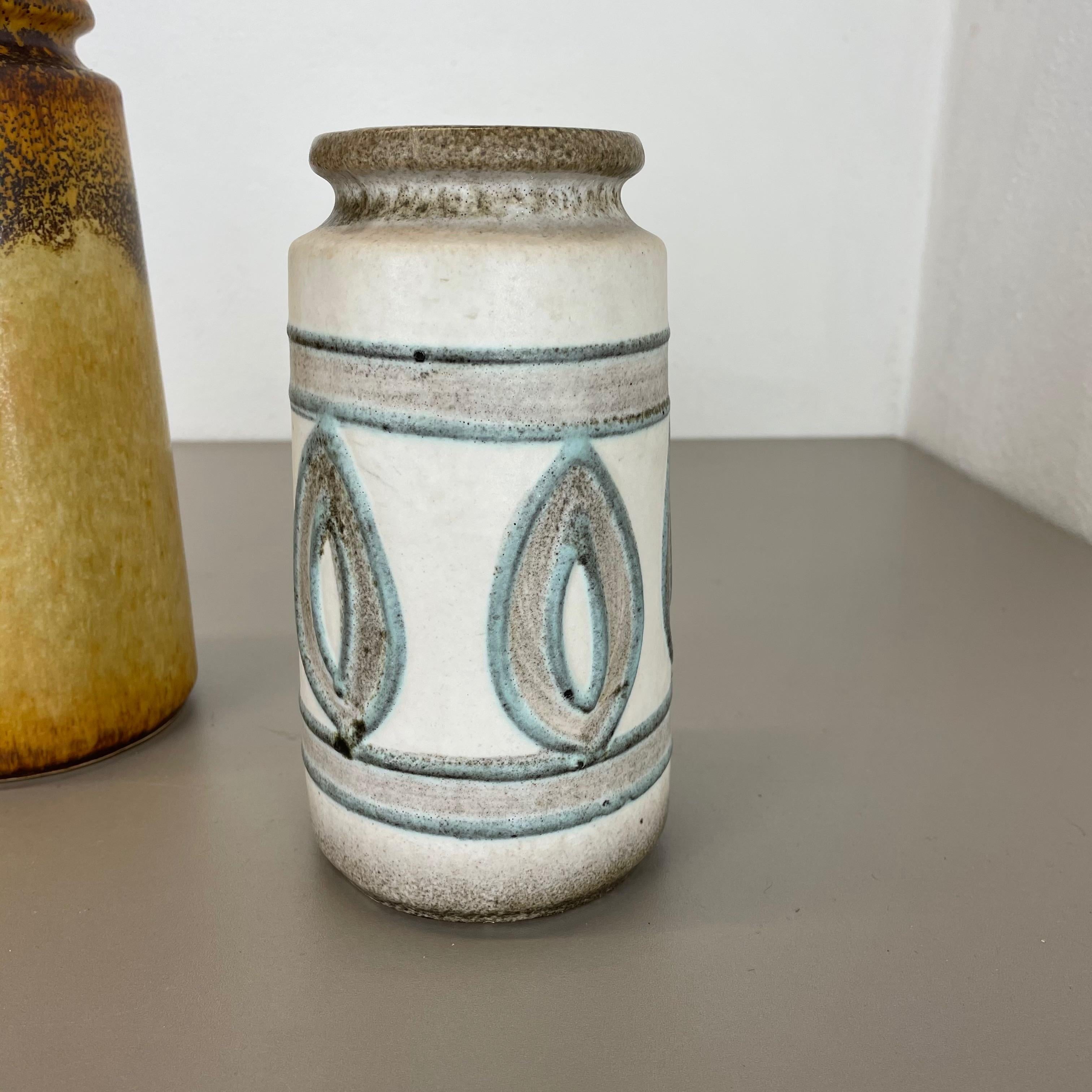 Set di tre vasi in ceramica grassa 