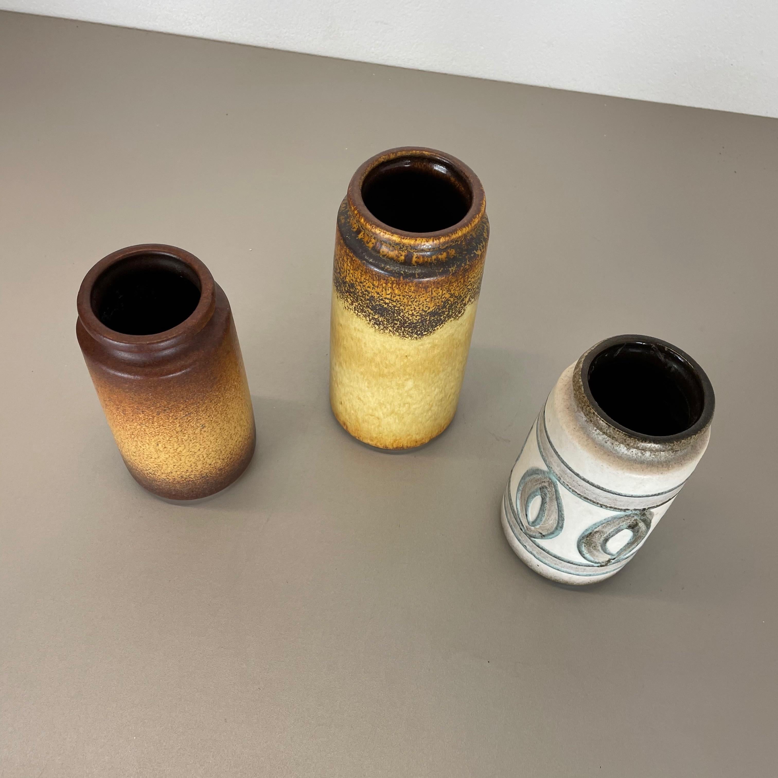 Set di tre vasi in ceramica grassa 