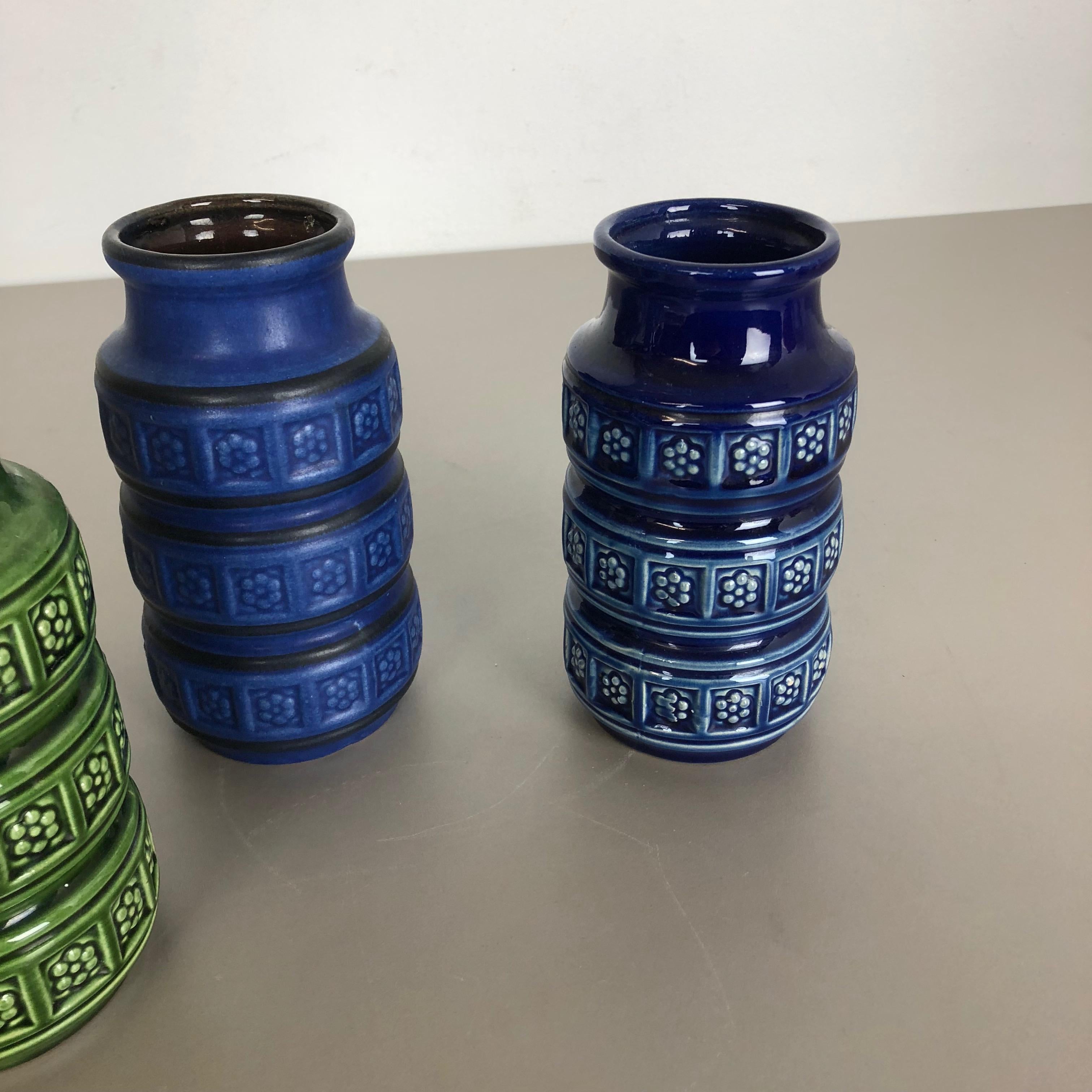 Set di tre vasi in ceramica grassa 