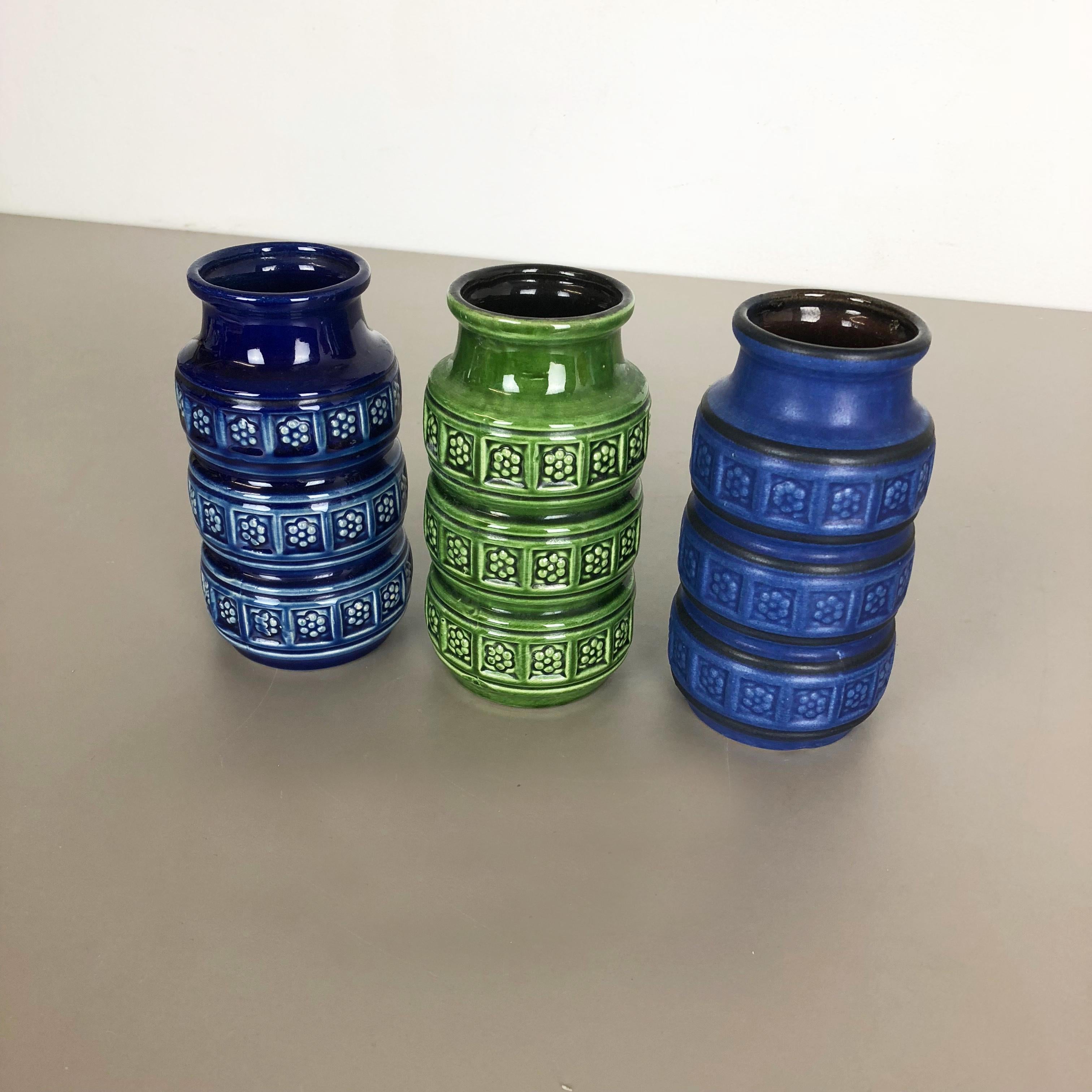 Mid-Century moderno Set di tre vasi in ceramica grassa 