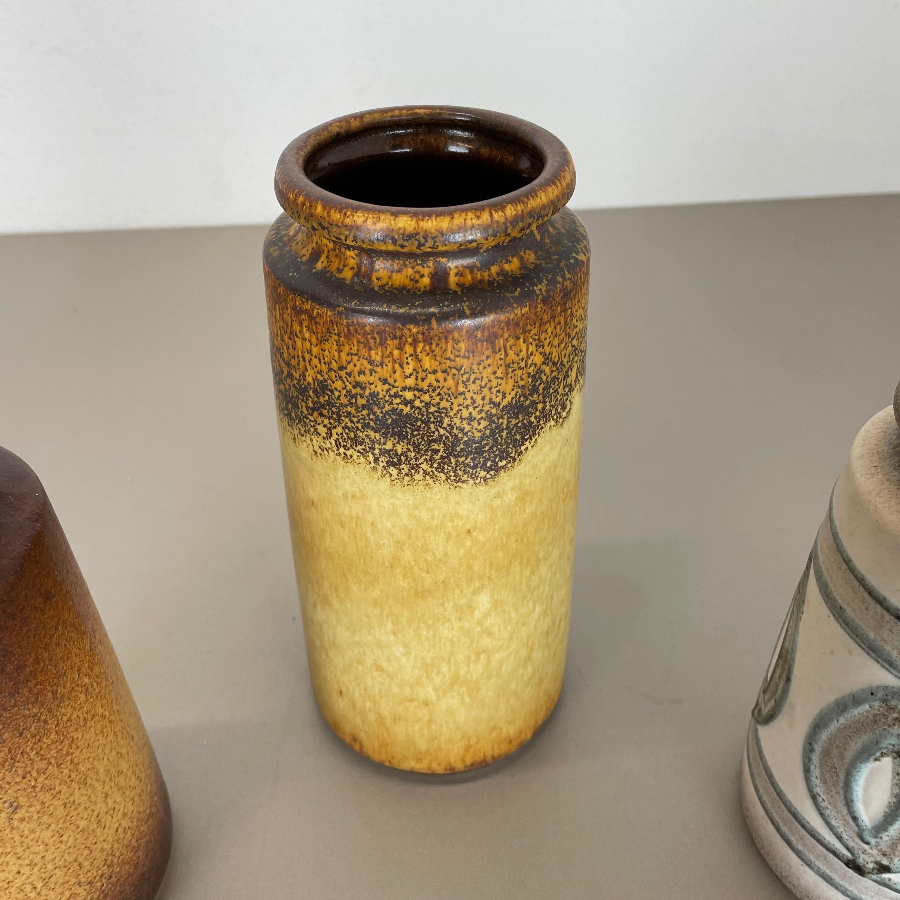 Set di tre vasi in ceramica grassa 