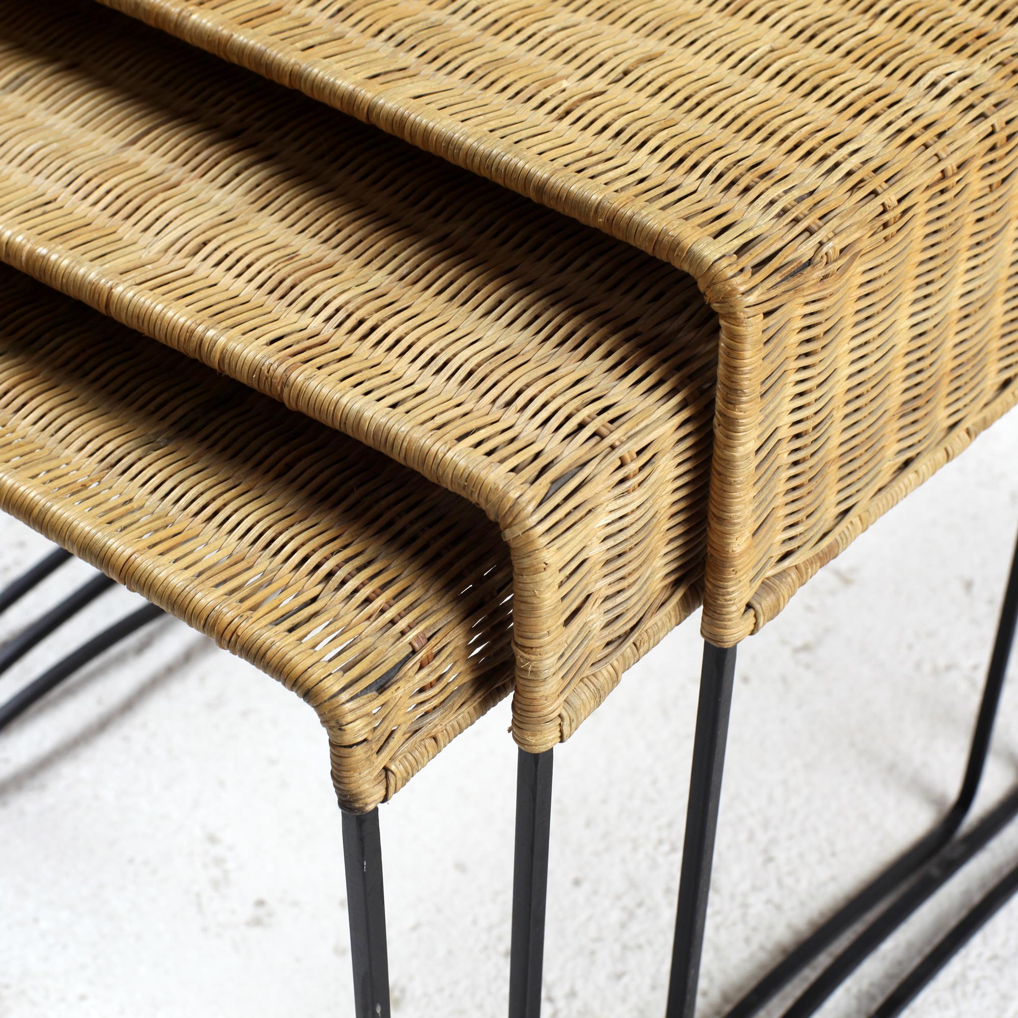 Set of Three Rattan and Iron Nesting Coffee Tables France 1960s For Sale 4