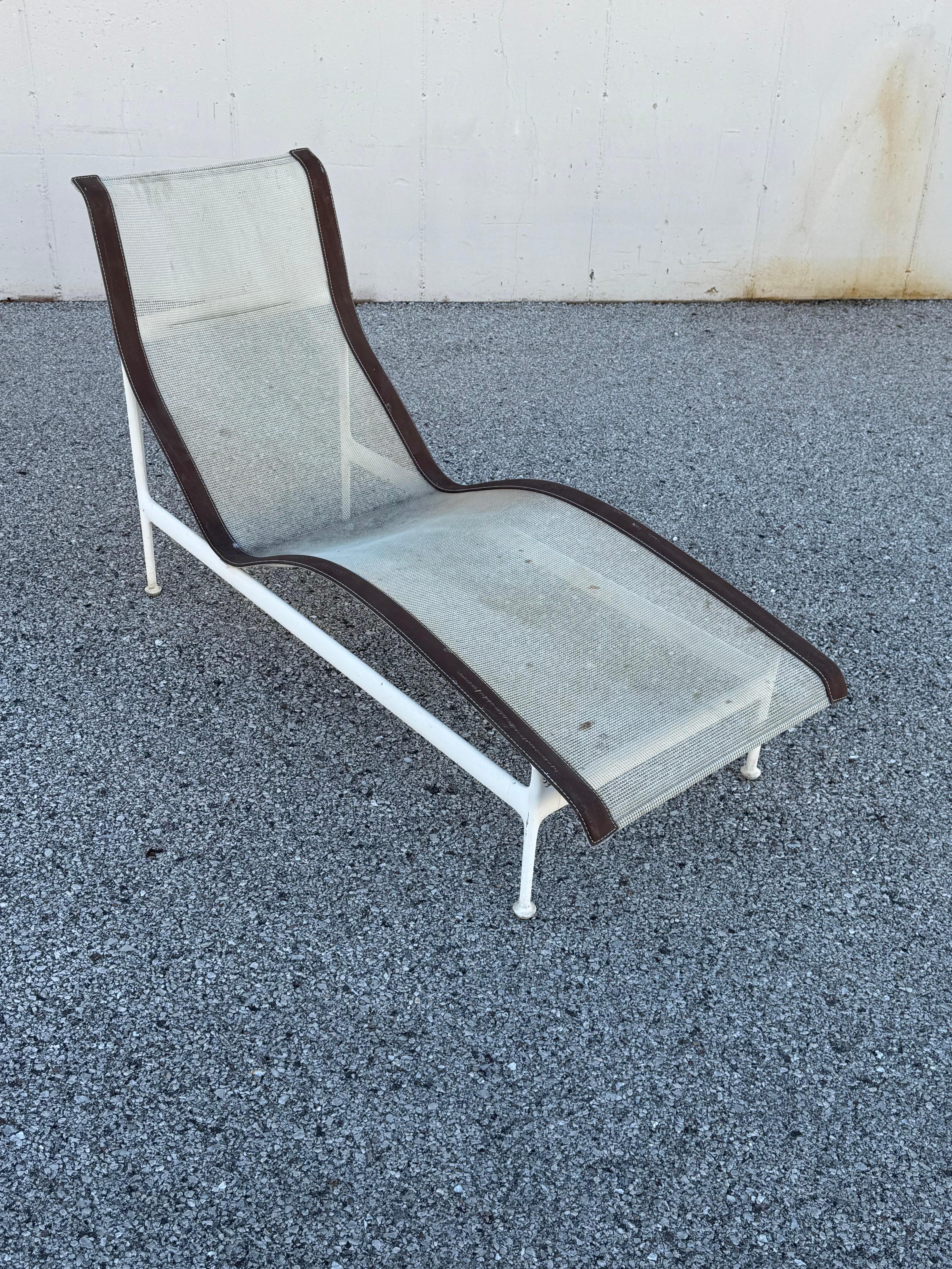 Set of Three Richard Schultz for Knoll 1966 Leisure Group Contour Chaise Lounges For Sale 4