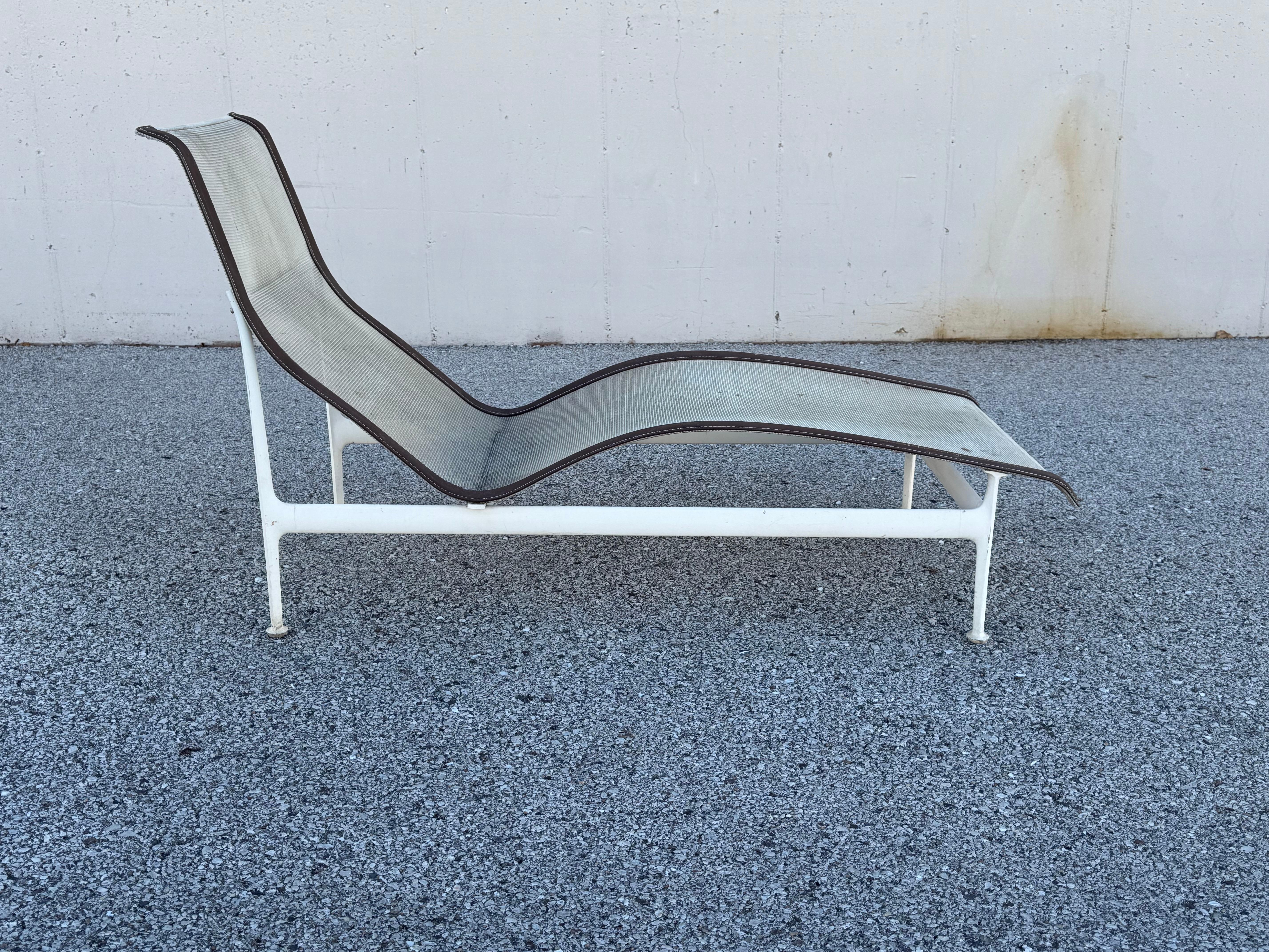 Set of Three Richard Schultz for Knoll 1966 Leisure Group Contour Chaise Lounges For Sale 5