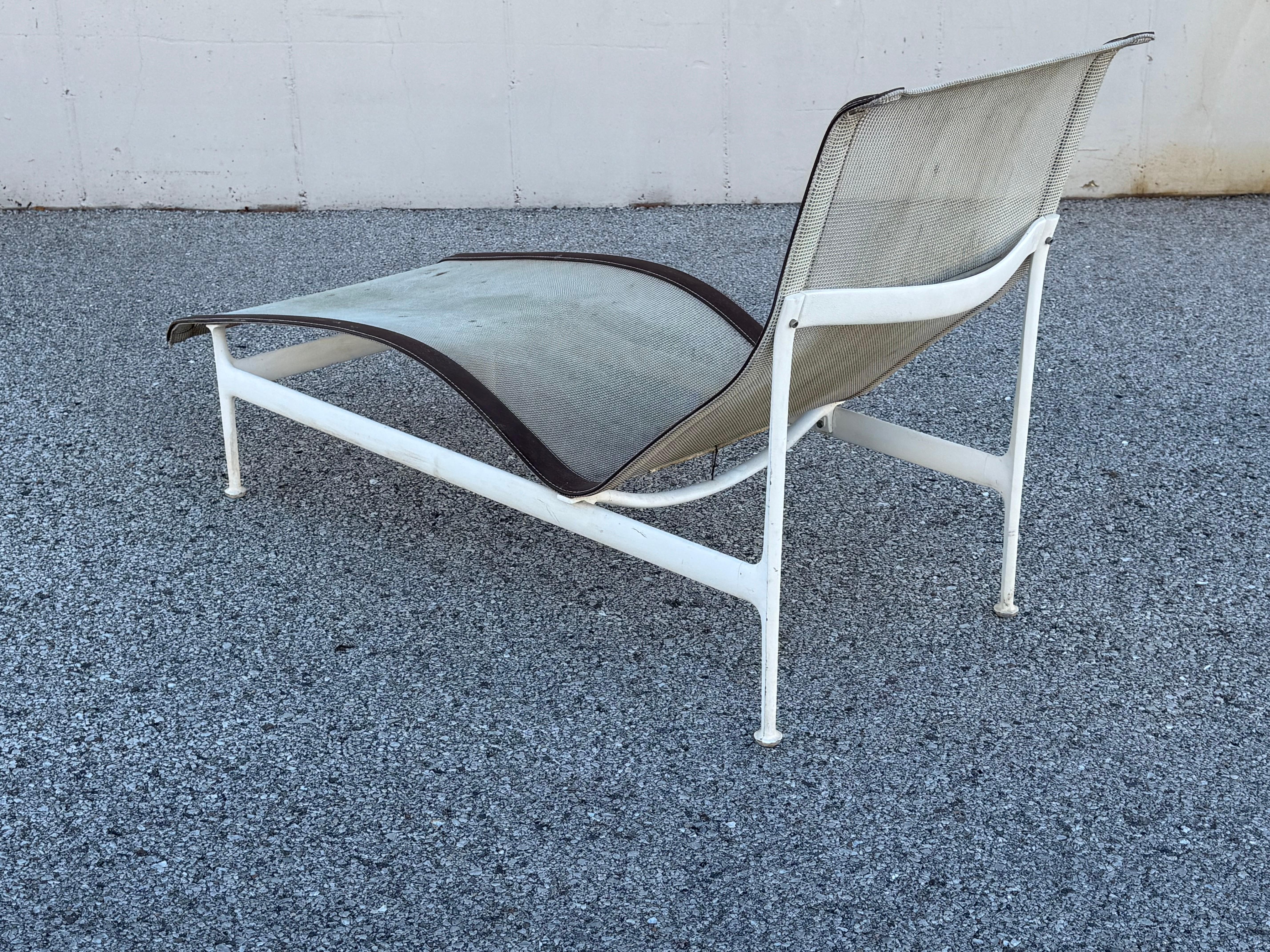 Set of Three Richard Schultz for Knoll 1966 Leisure Group Contour Chaise Lounges For Sale 8