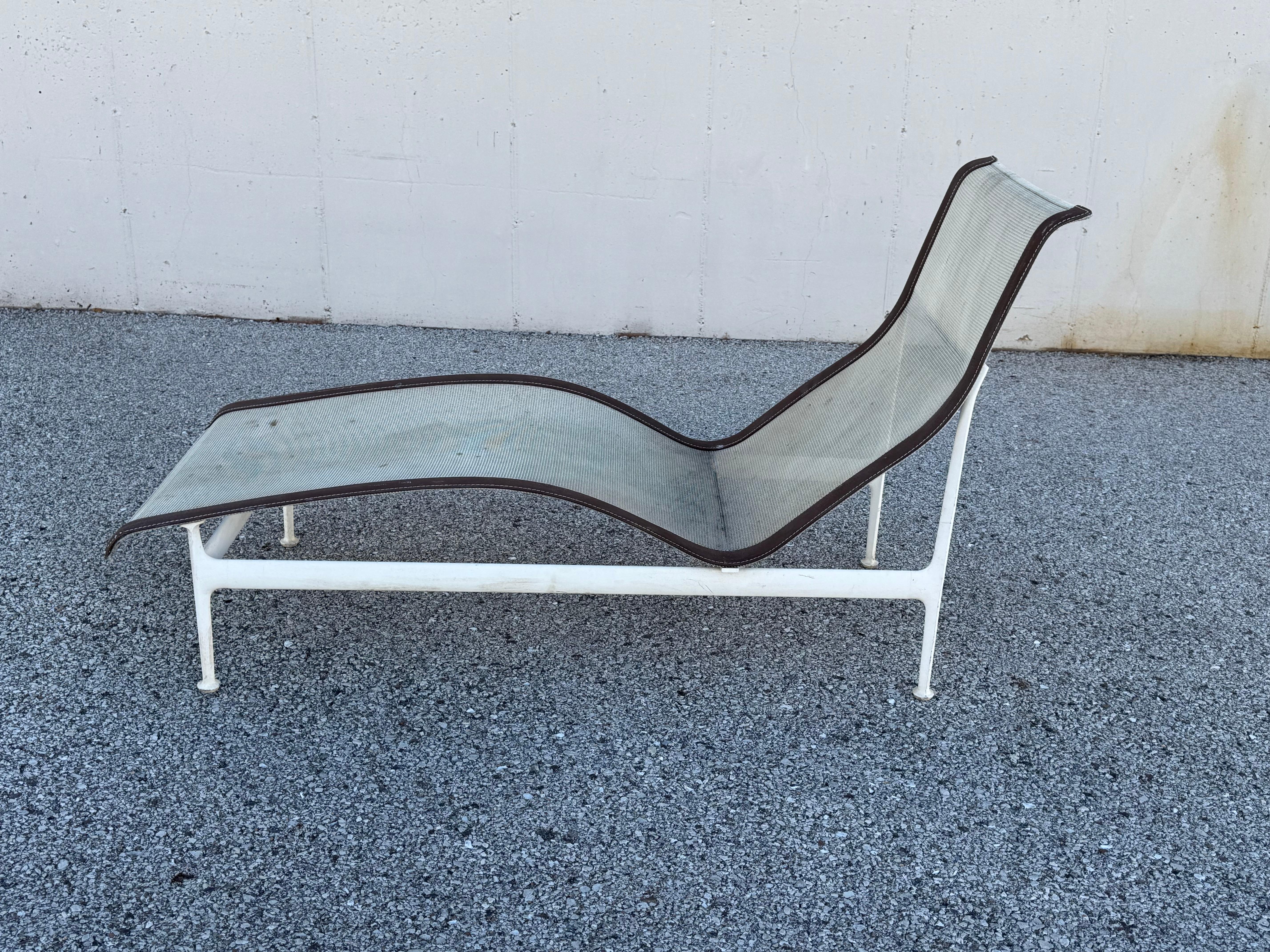 Set of Three Richard Schultz for Knoll 1966 Leisure Group Contour Chaise Lounges For Sale 10