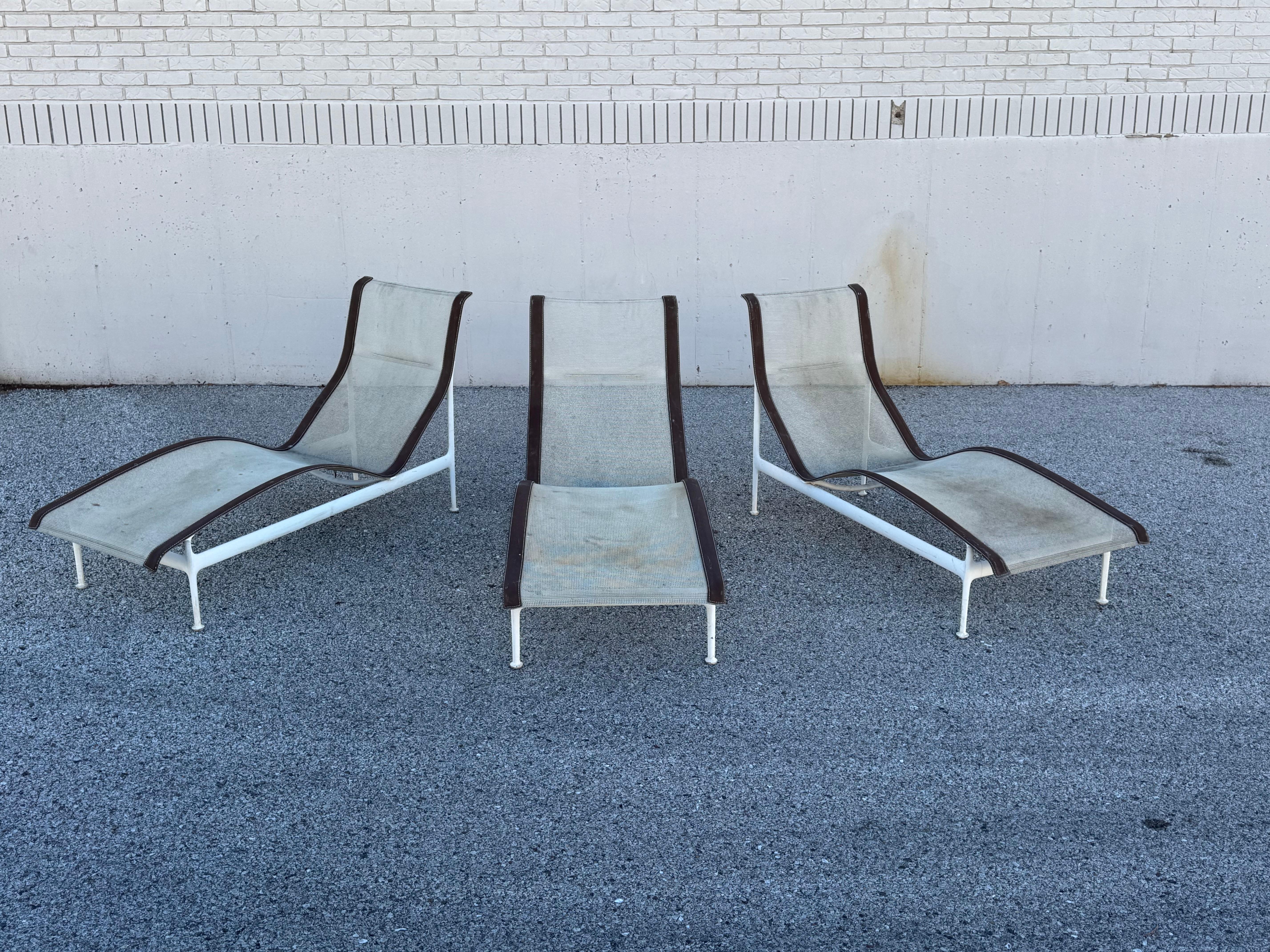 American Set of Three Richard Schultz for Knoll 1966 Leisure Group Contour Chaise Lounges For Sale