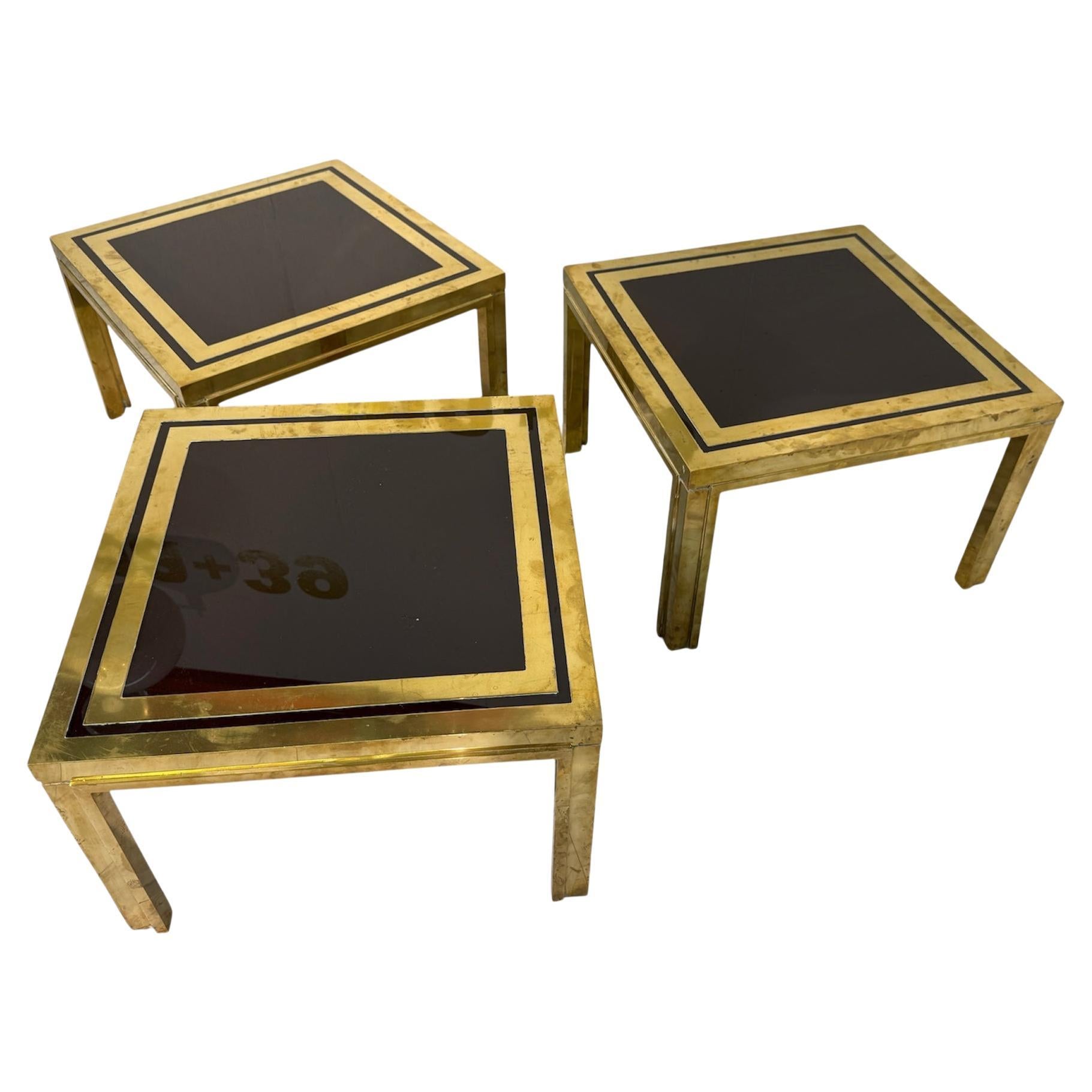 Set di tre tavolini Romeo Rega in ottone e vetro fumé, Italia, anni '70 in vendita