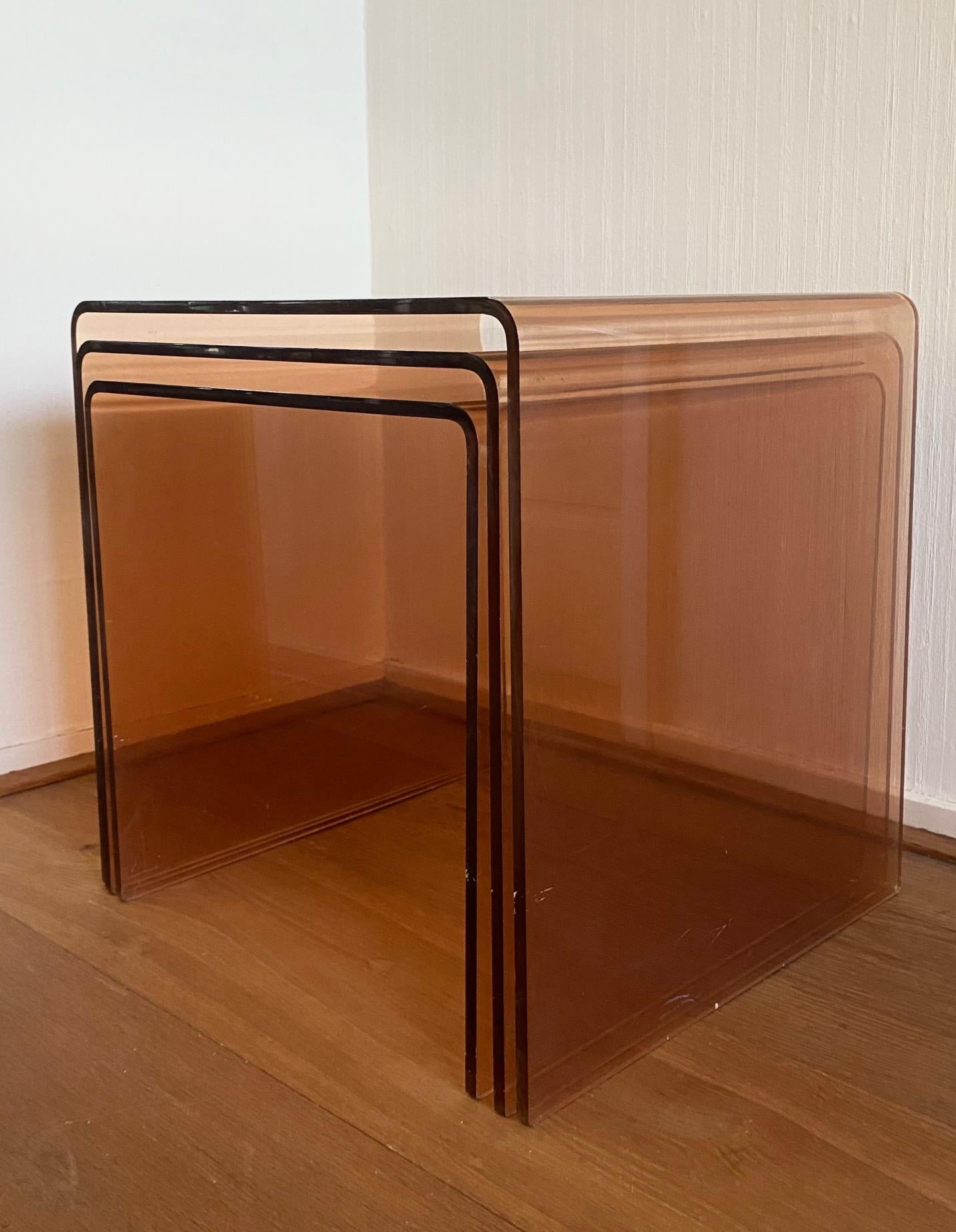 20th Century Set of Three Rosé Smoked  Nesting Tables, France, ca. 1970s For Sale