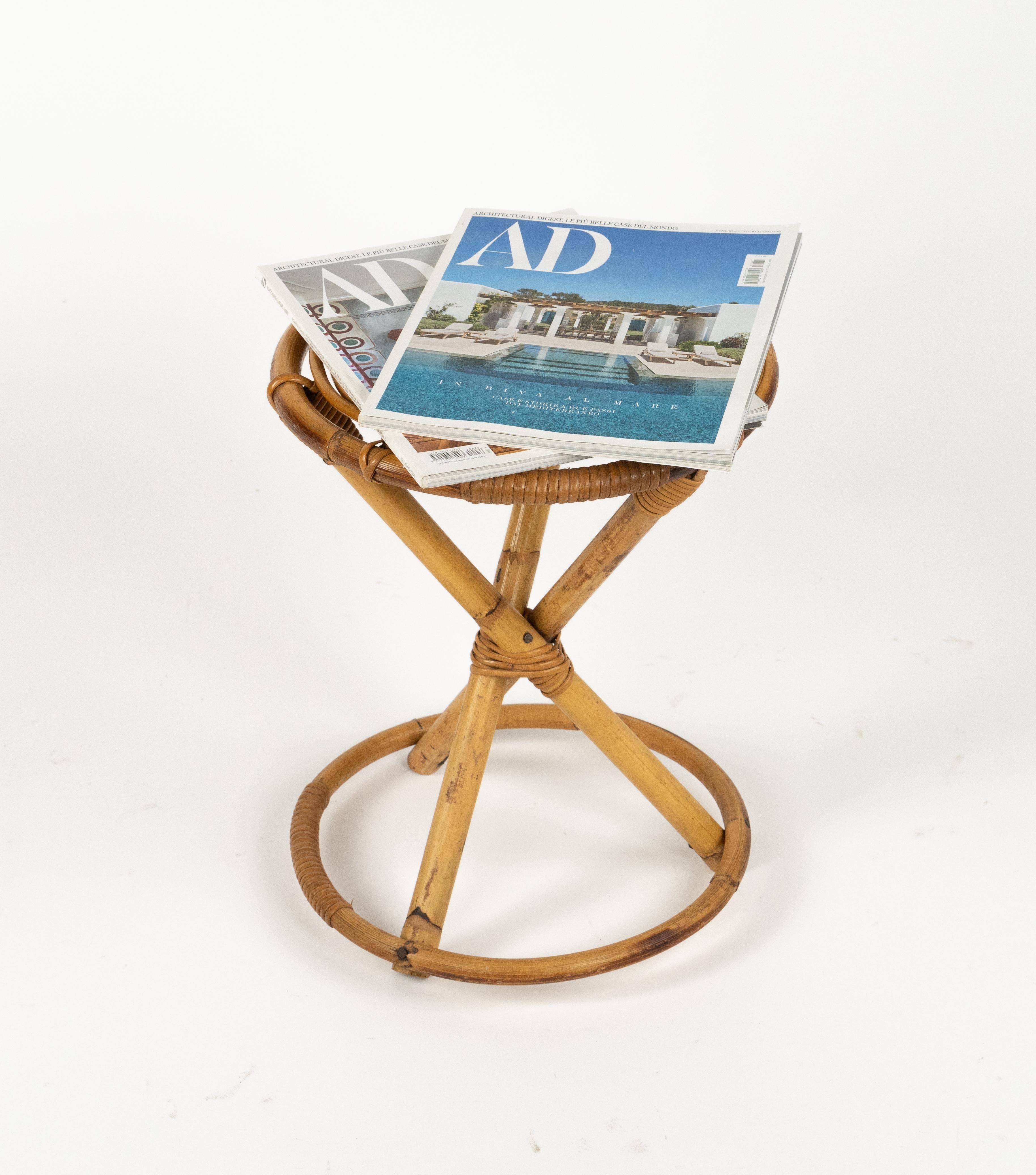Set of Three Round Stools or Side Tables in rattan and Bamboo, Italy 1960s For Sale 4
