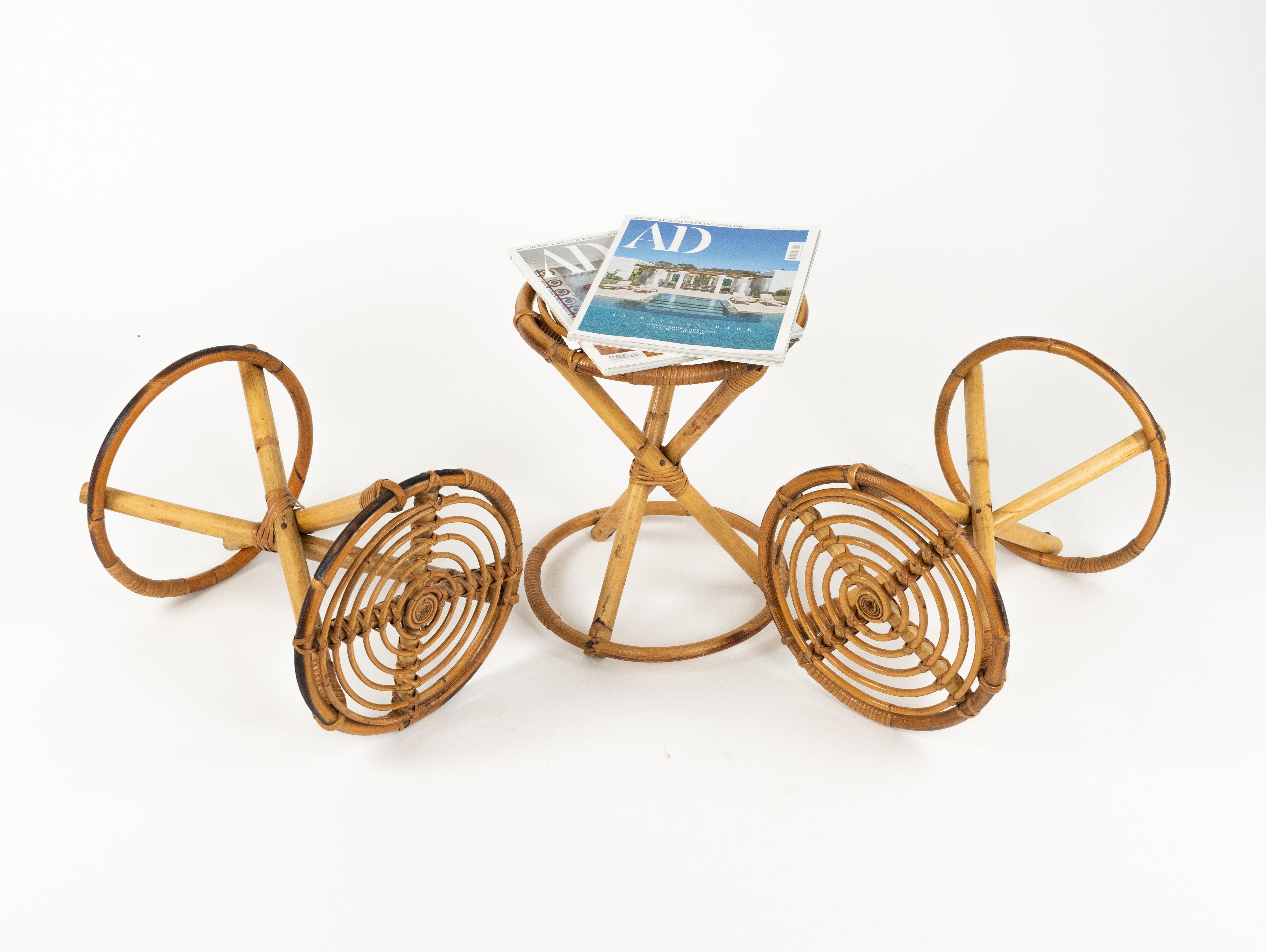 Set of Three Round Stools or Side Tables in rattan and Bamboo, Italy 1960s For Sale 5