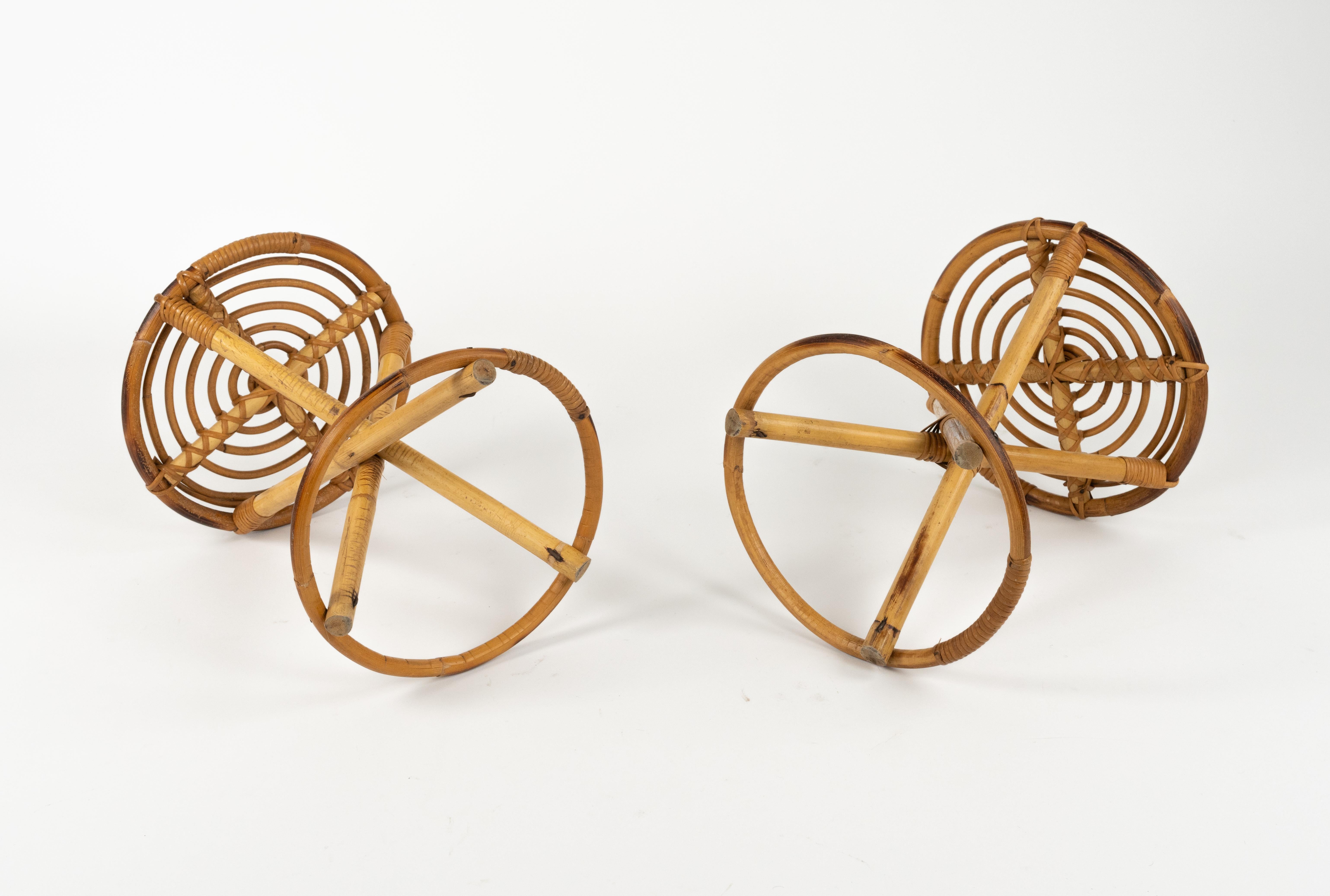 Set of Three Round Stools or Side Tables in rattan and Bamboo, Italy 1960s For Sale 11