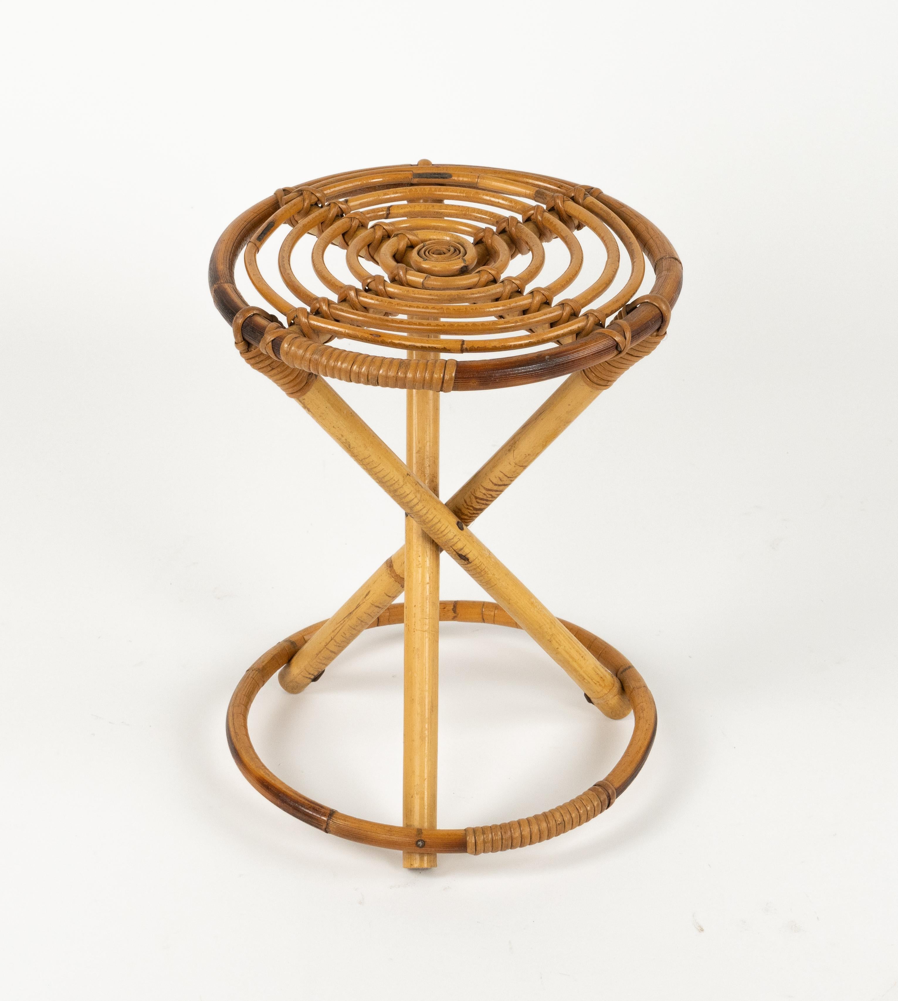Set of Three Round Stools or Side Tables in rattan and Bamboo, Italy 1960s For Sale 1
