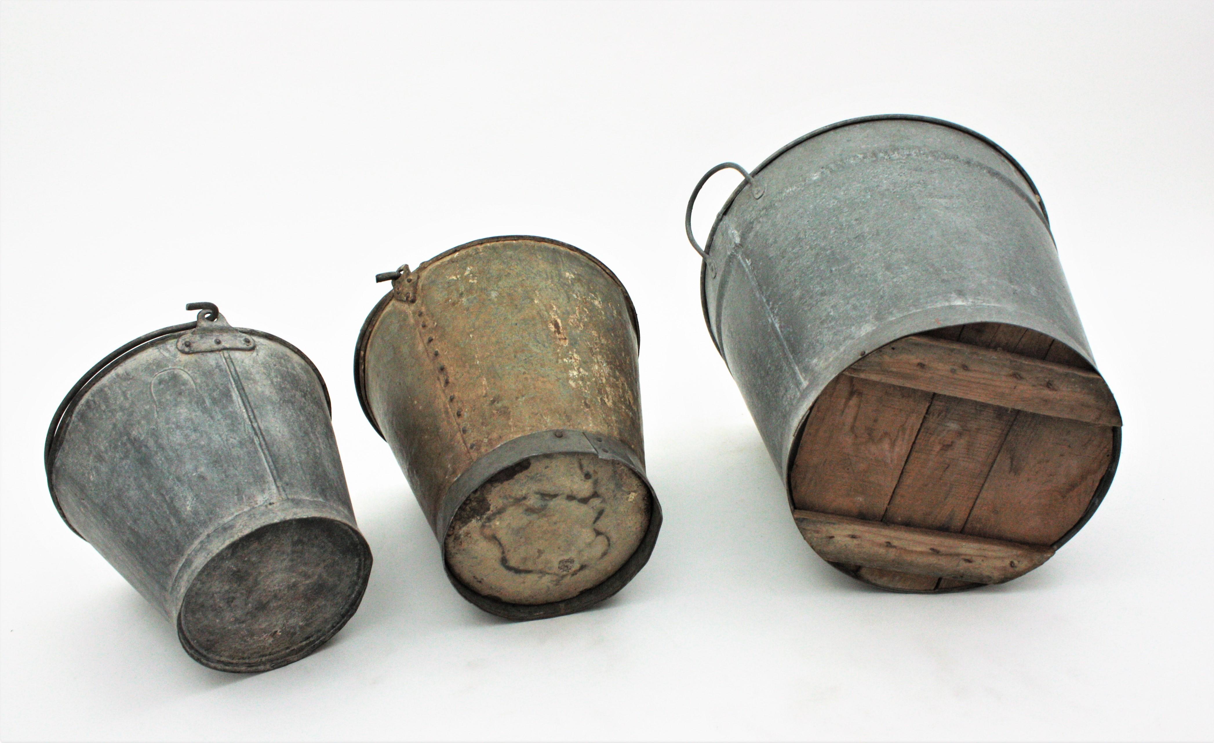 Set of Three Rustic Zinc Water Buckets For Sale 3