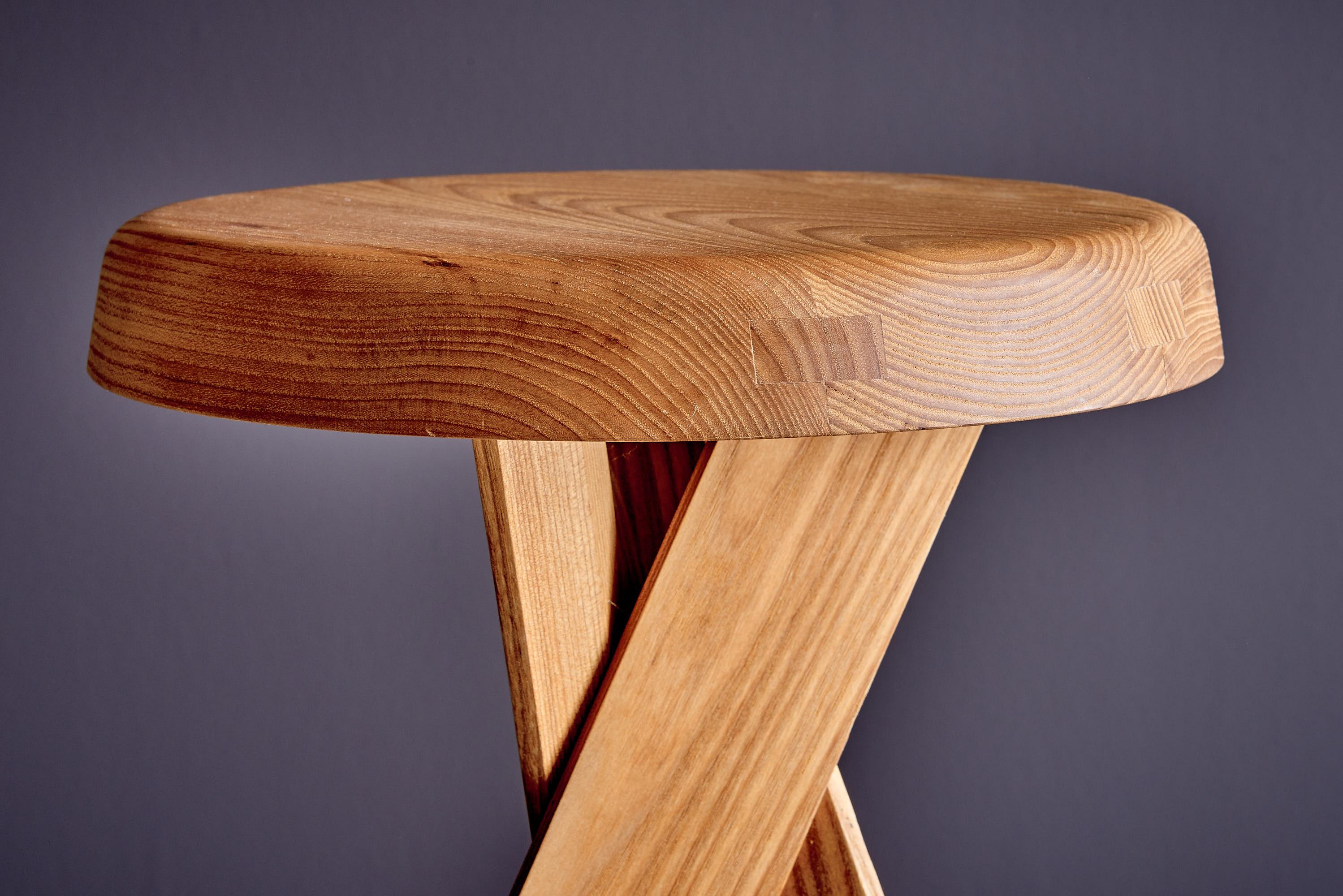 Set of three S31 C Tabouret Round Bar Stools by Pierre Chapo, France In Excellent Condition For Sale In Berlin, DE