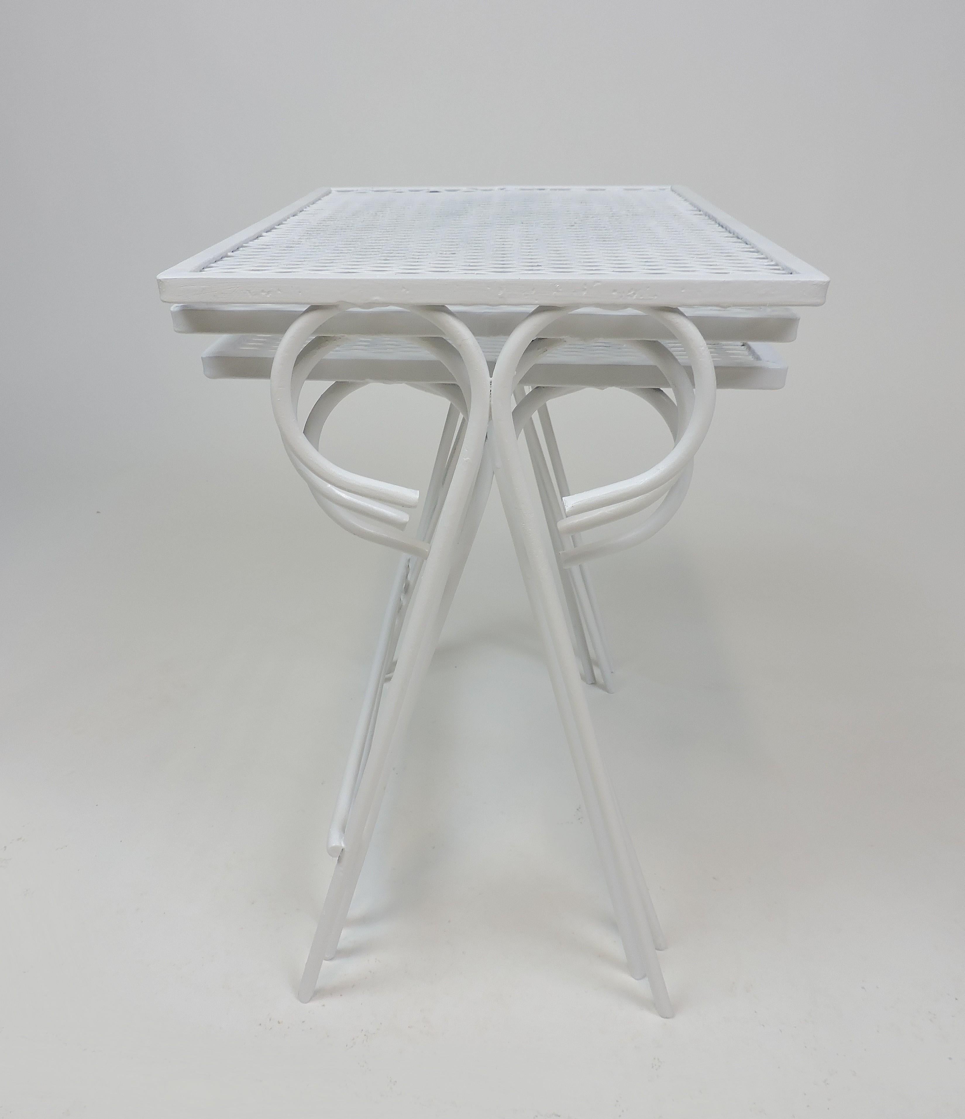 Mid-20th Century Set of Three Salterini Mid-Century Modern Wrought Iron Patio Nesting Tables