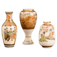 Ensemble de trois vases Satsuma:: Japon:: période Meiji 
1868-1912
