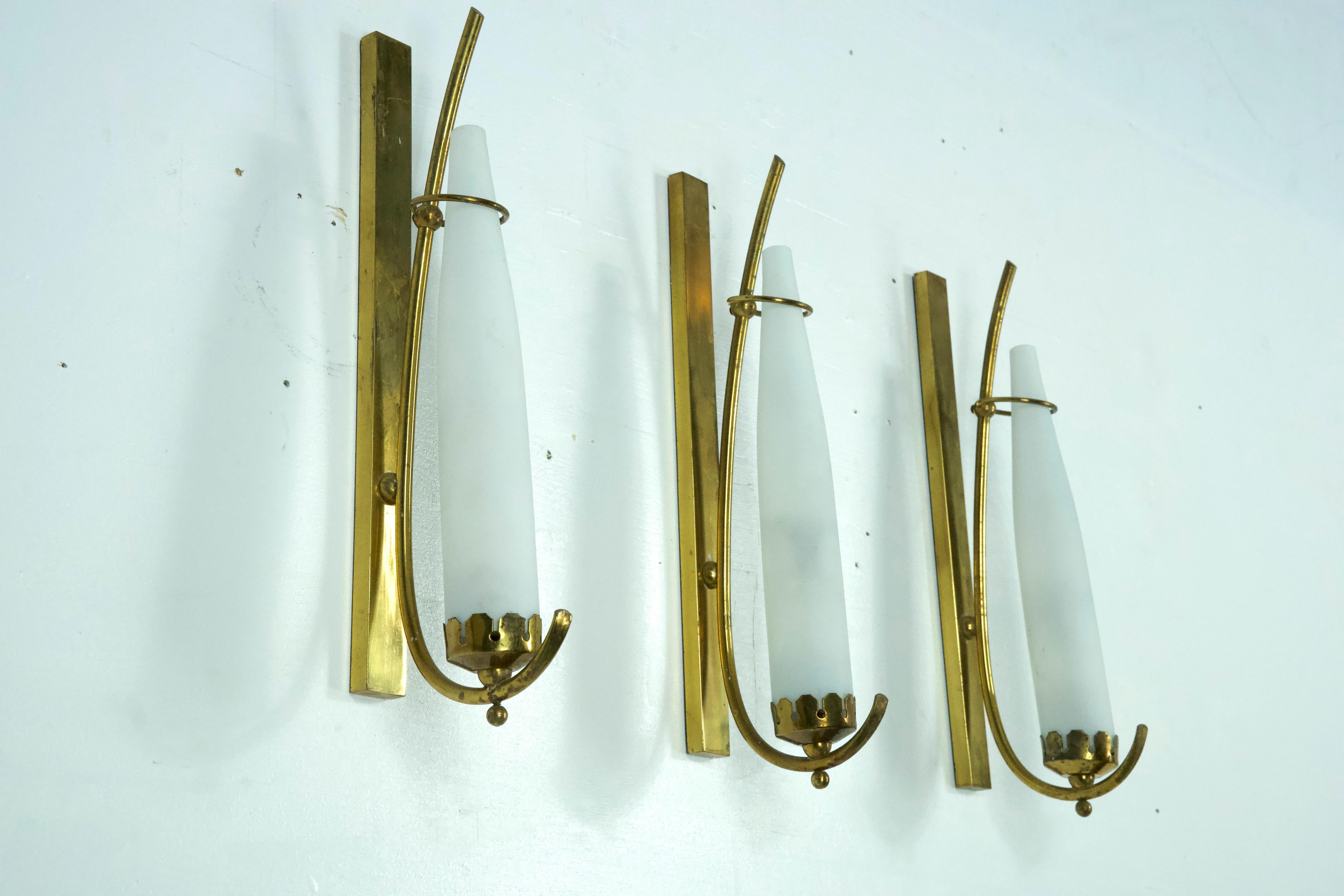 Set of three sconces in brass and triplex opaline glass in Arredoluce manner. It For Sale 3