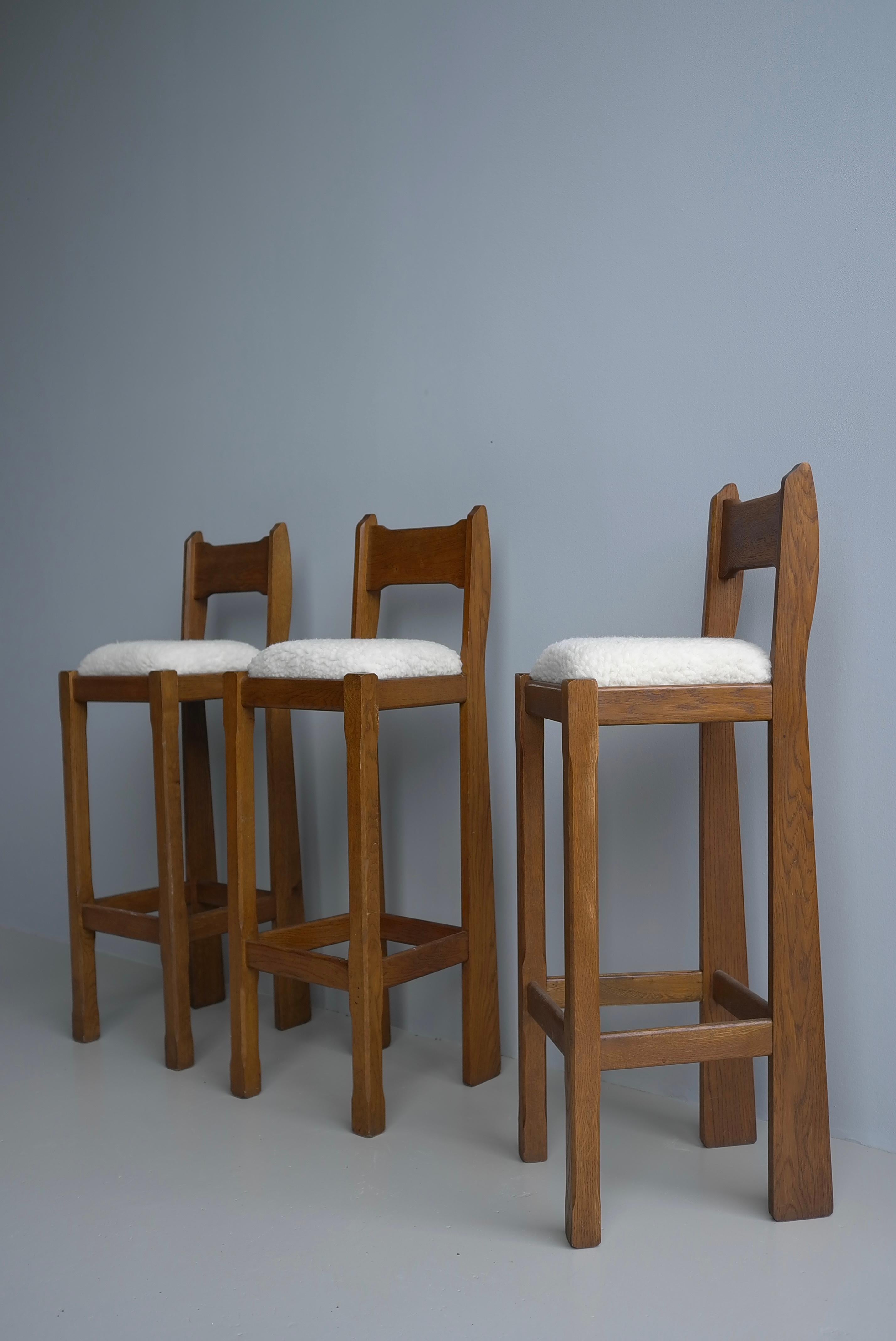 Set of Three Sculptural solid Oak Bar Stools with Merino Wool seats France 1960s For Sale 3