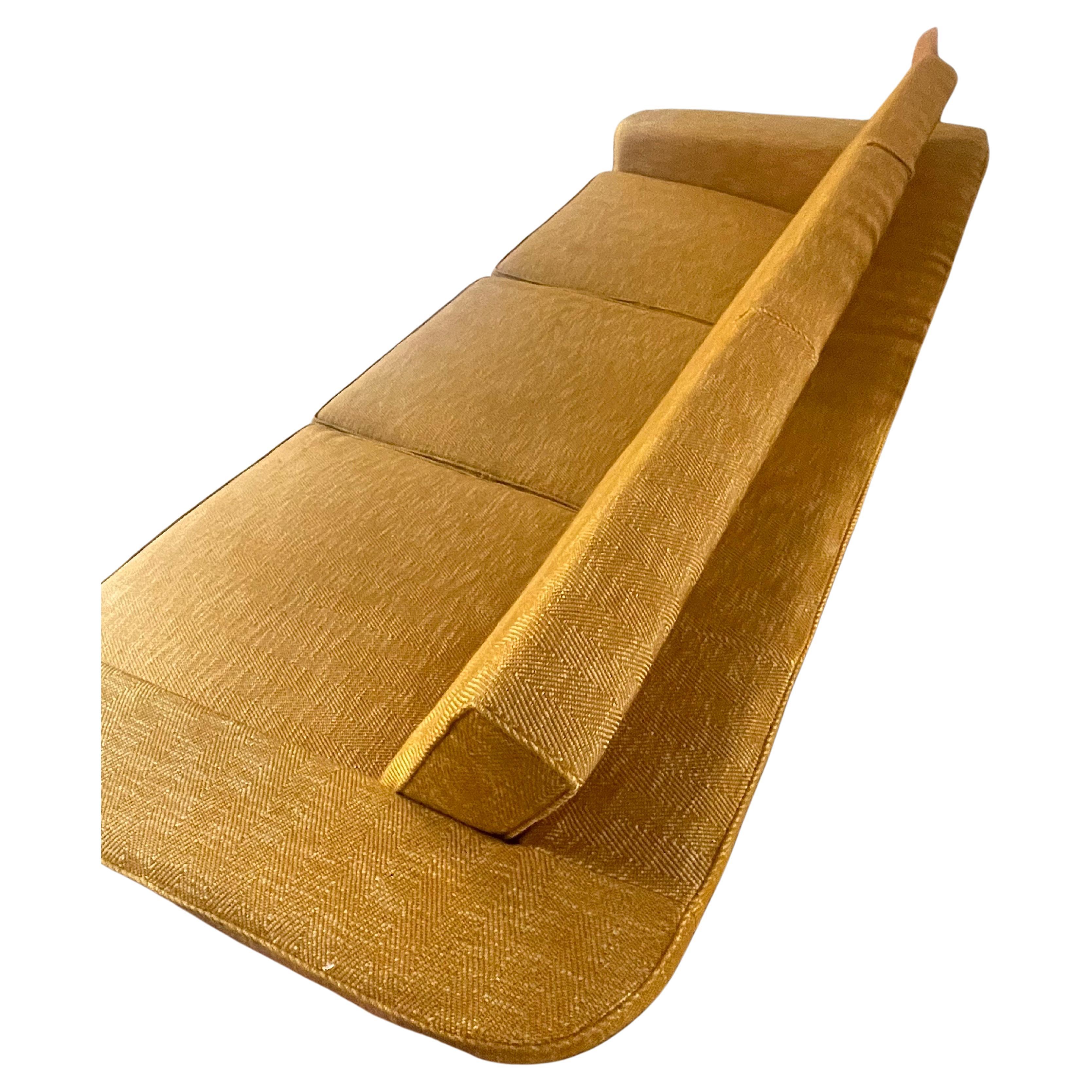 Ensemble de canapé et fauteuil à trois places en laine de couleur or en vente 5