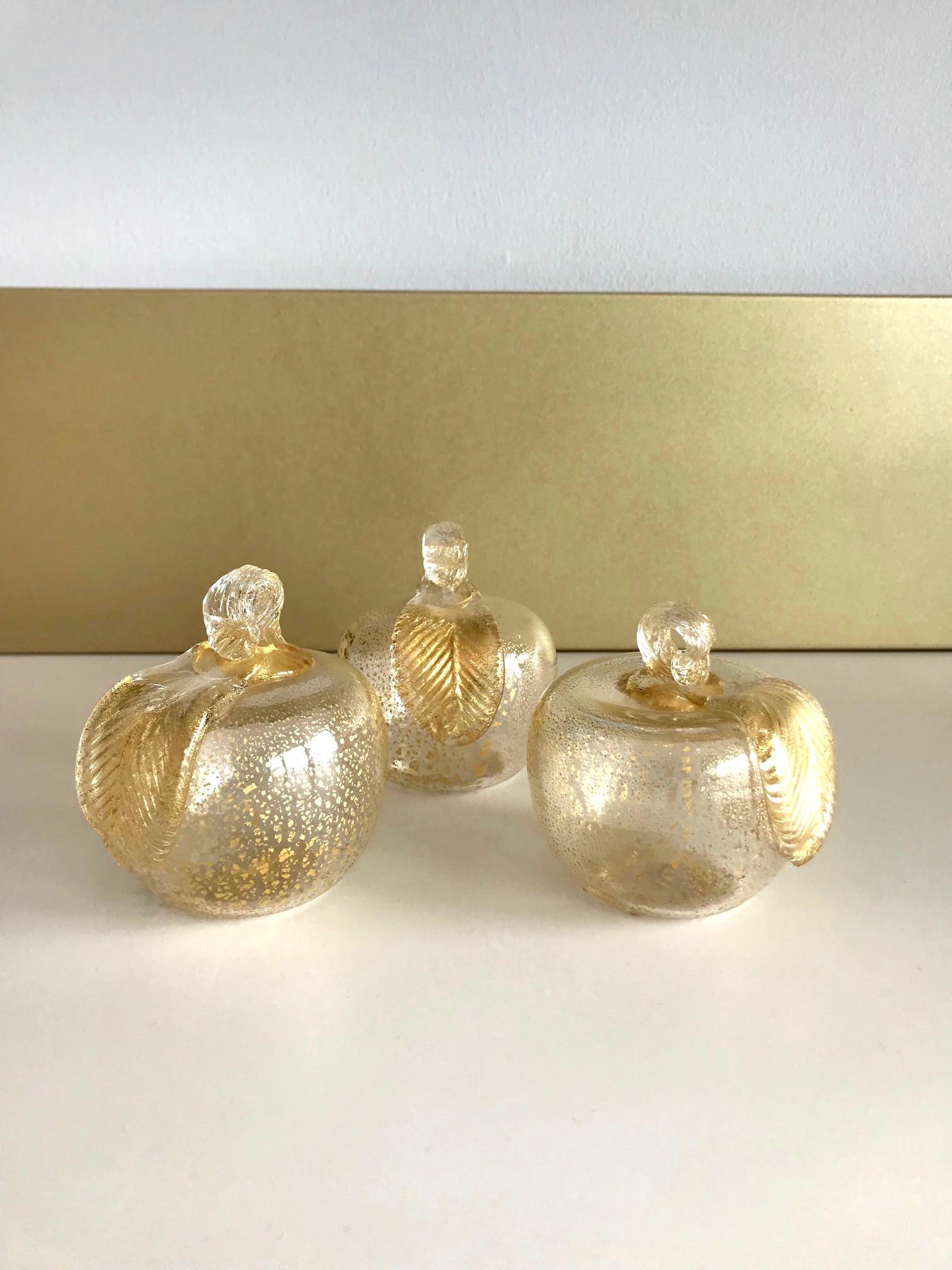 Set of Three Seguso Murano Apples with Gold Flecks 2
