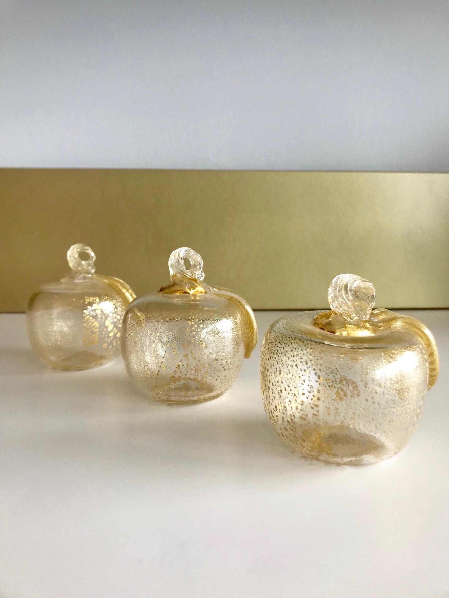 Set of Three Seguso Murano Apples with Gold Flecks 1