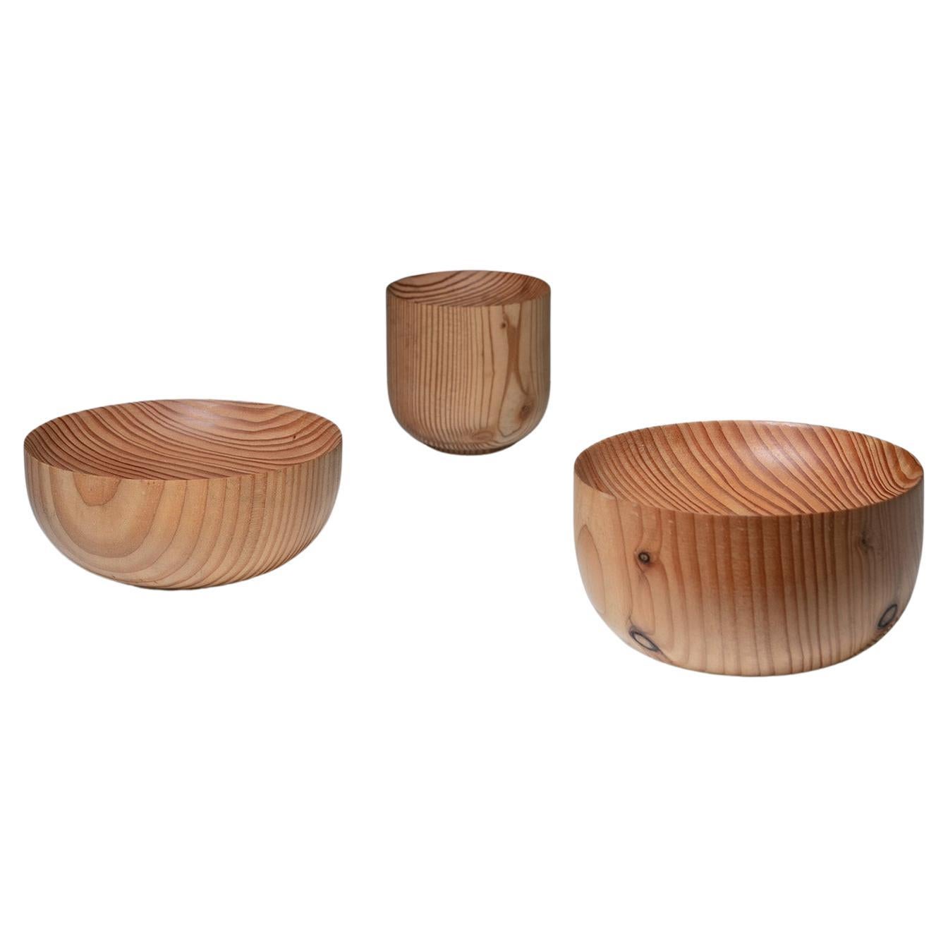 Set of Three Solid Wood Bowls, Italy, 1970s For Sale