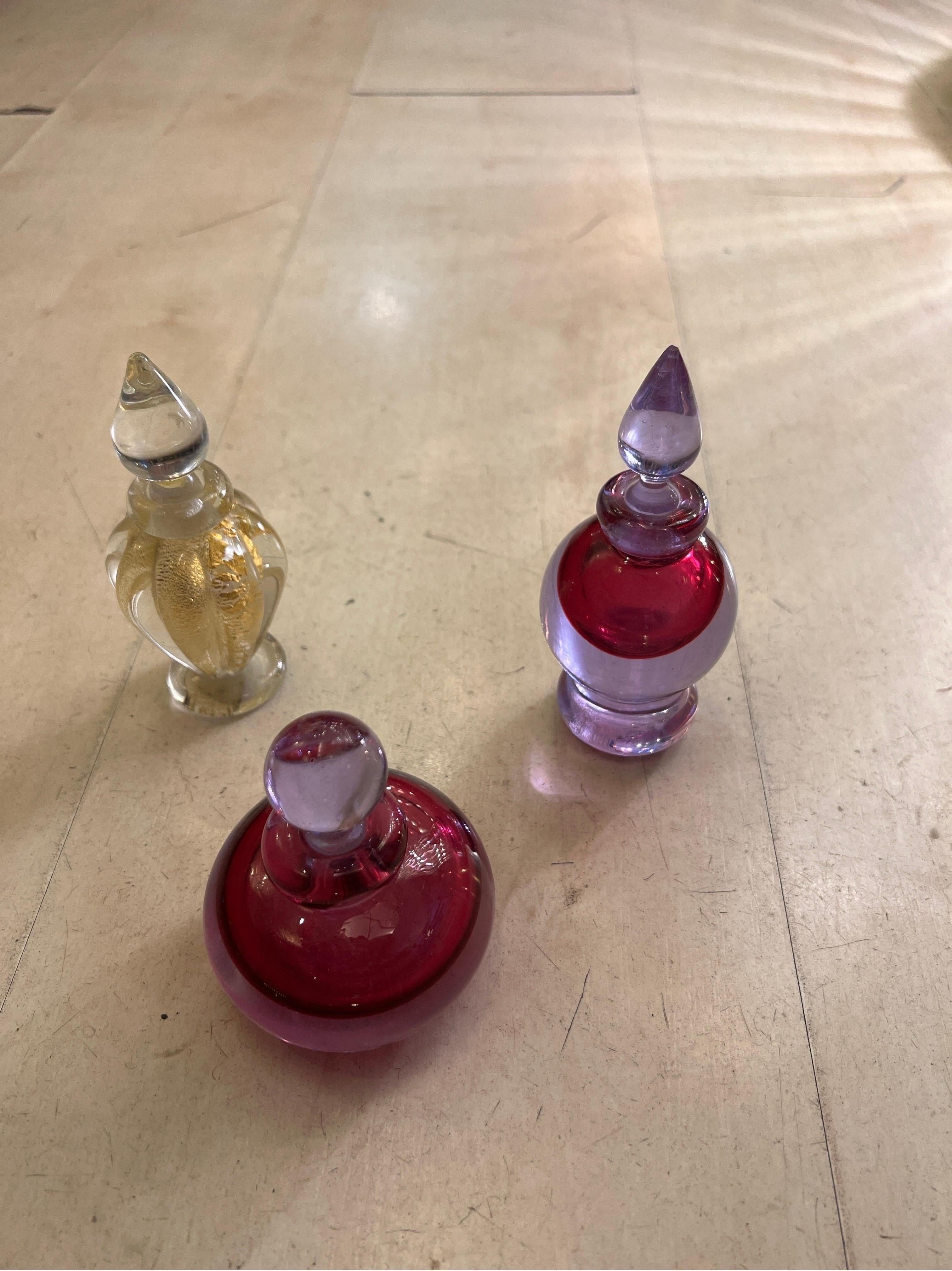 Mid-Century Modern Ensemble de trois flacons de parfum Sommerso attribués à Archimede Seguso, 1950 en vente
