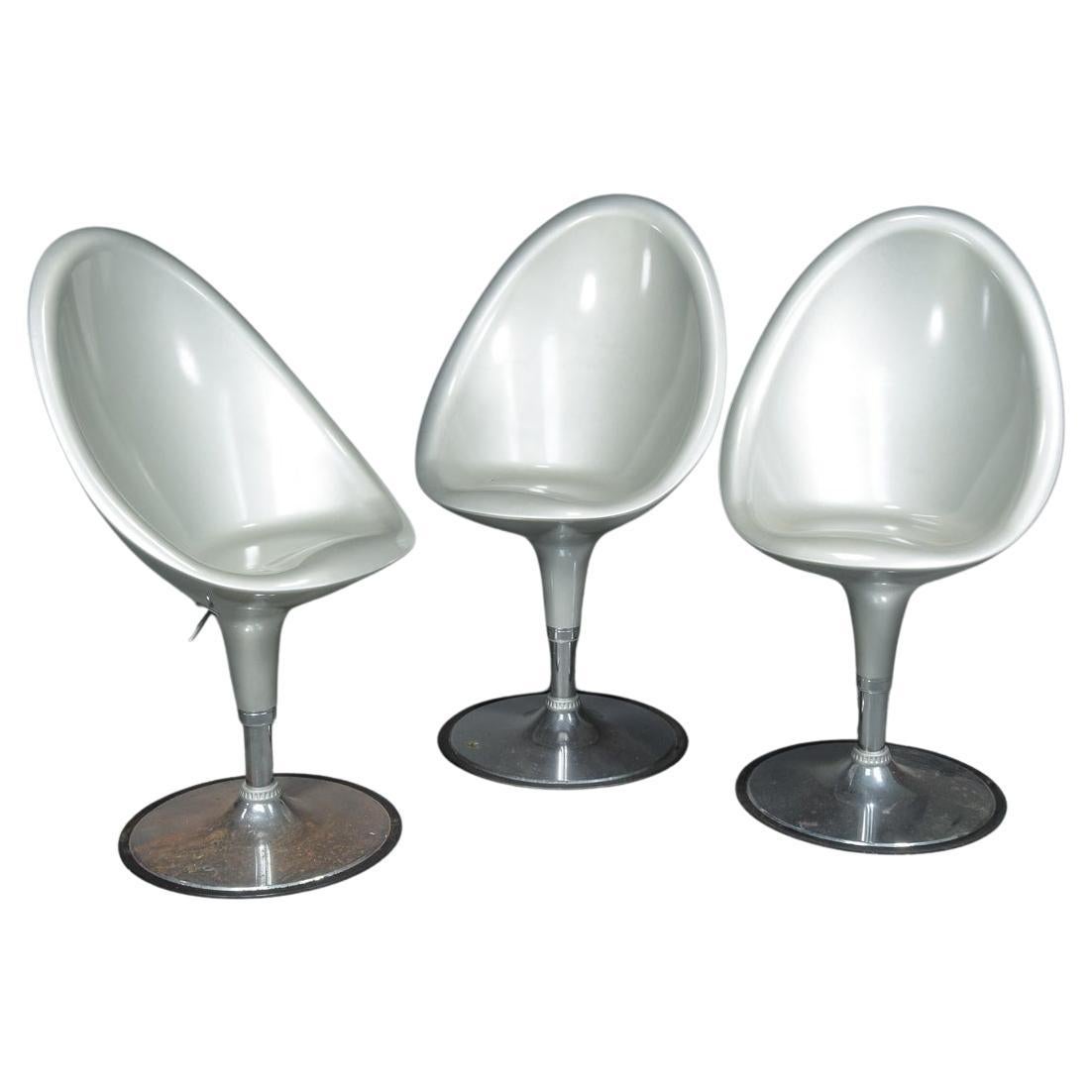 Set of Three Space-Age Post-Modern Fiberglass Bar Stools, Circa 1980s. For Sale
