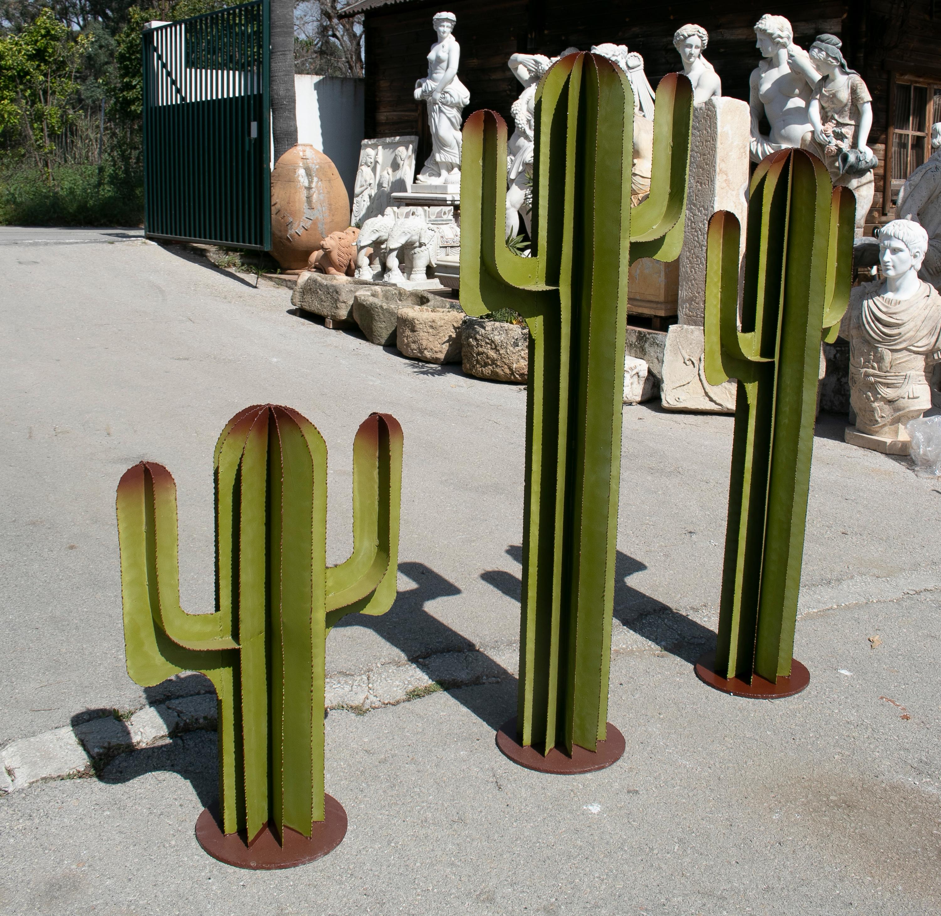 statue cactus exterieur