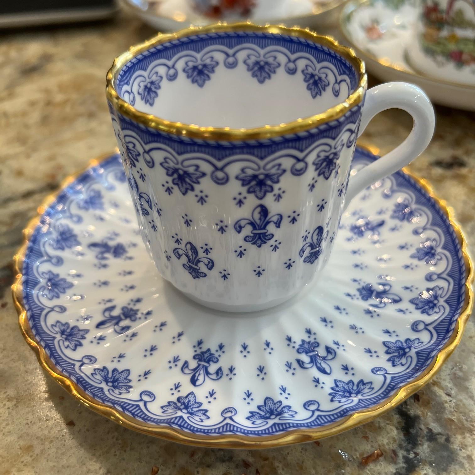 English Set of Three Spode Cup & Saucer Sets – Shima, Élysée, and Fleur de Lys Blue For Sale
