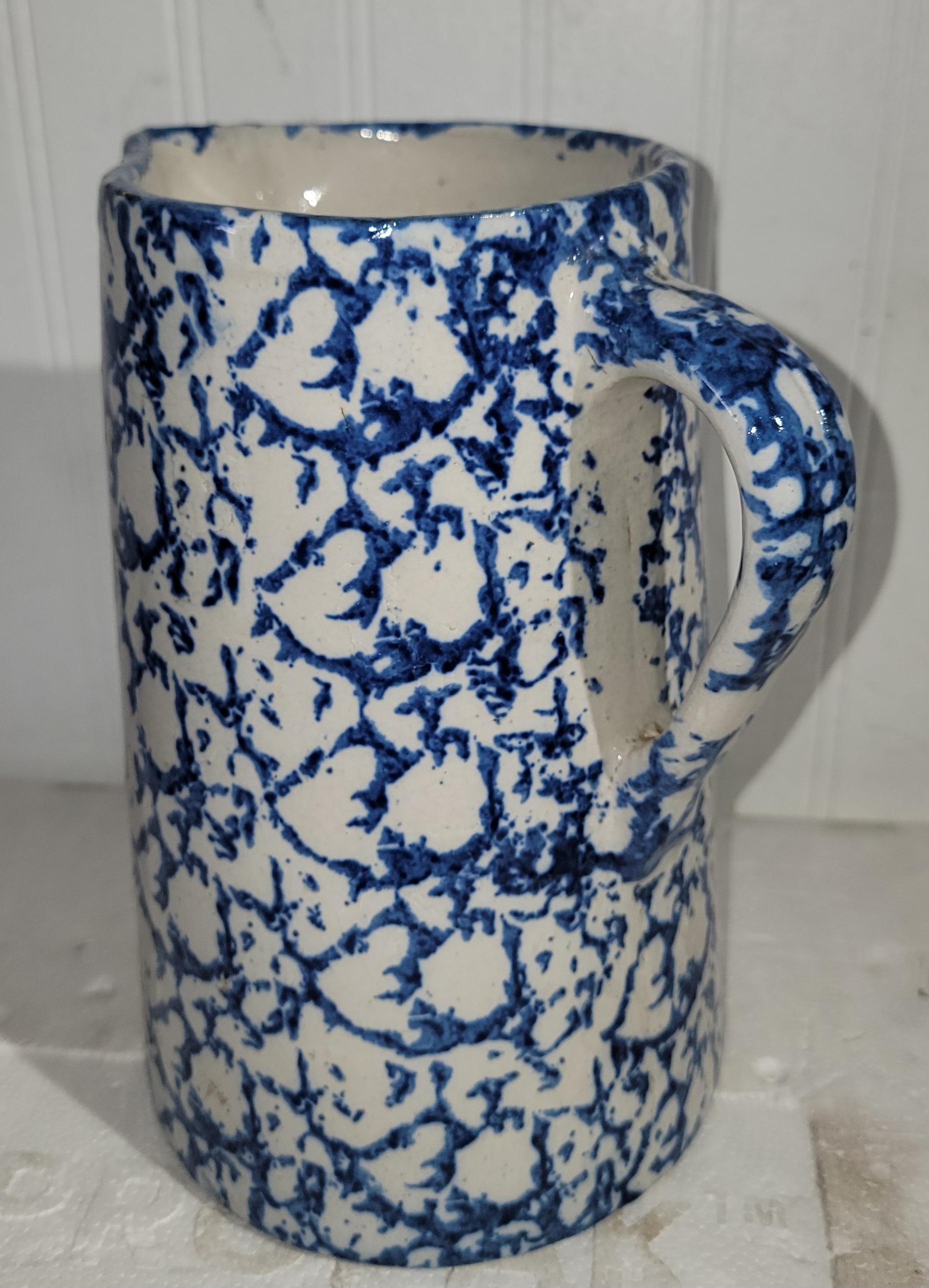 Set of Three Sponge Ware Pitchers For Sale 6