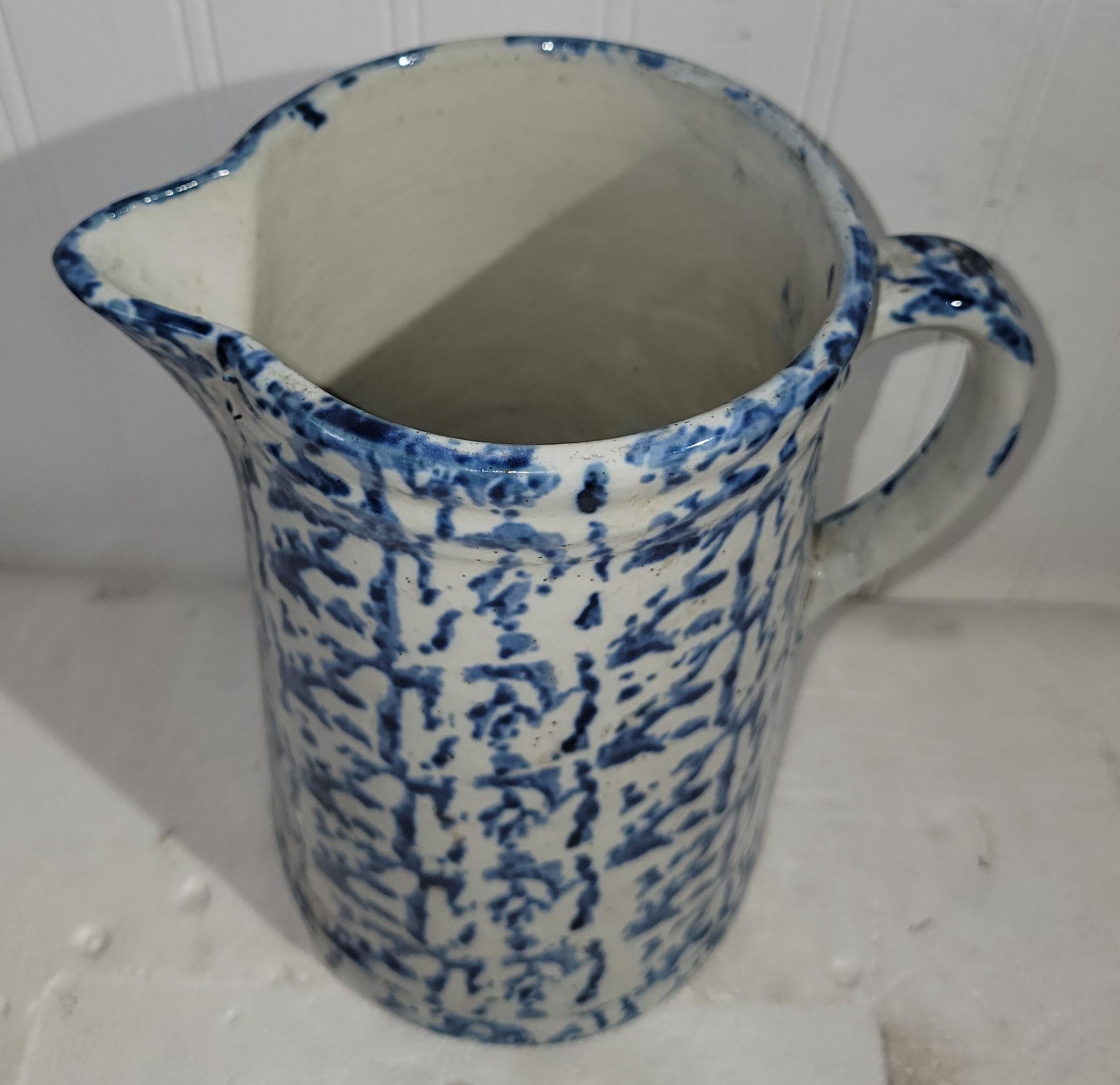 Set of Three Sponge Ware Pitchers For Sale 1