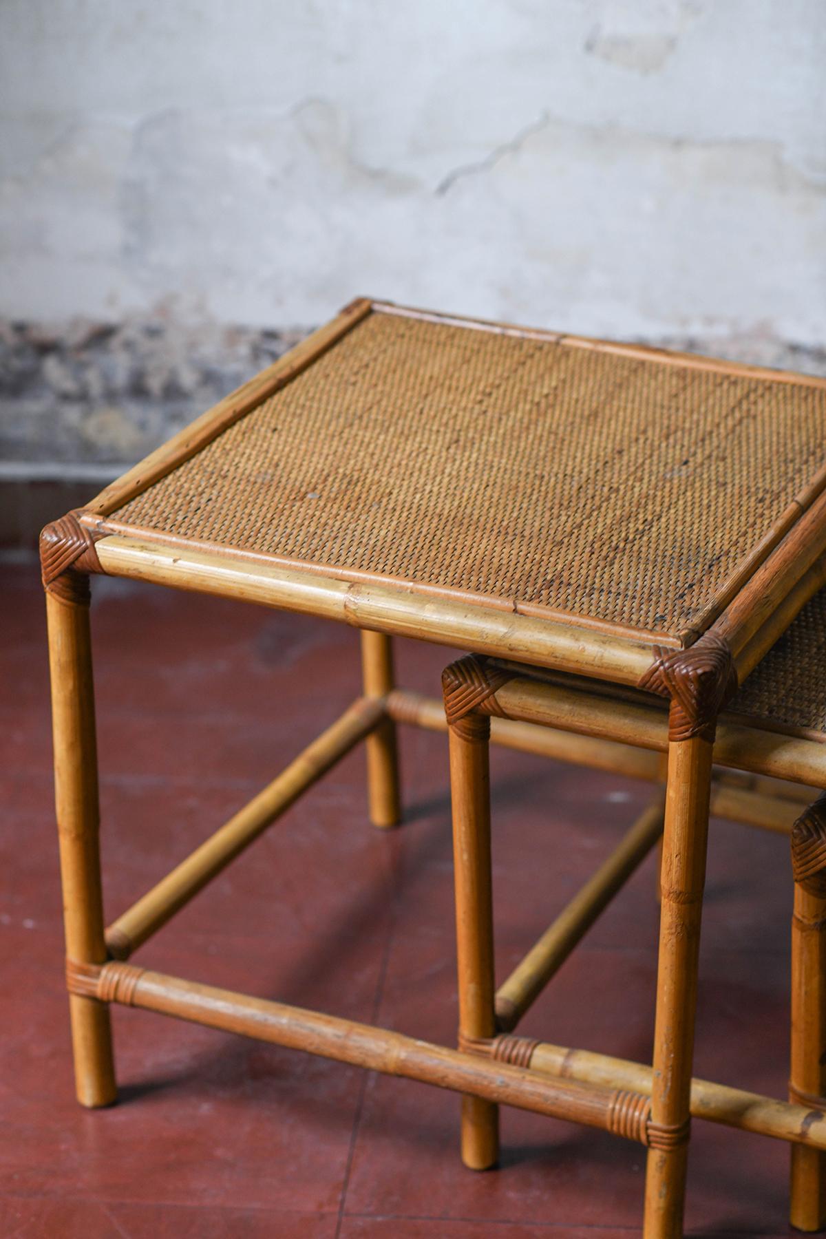 Set of three stackable rattan tables 1980 In Good Condition For Sale In Roma, RM