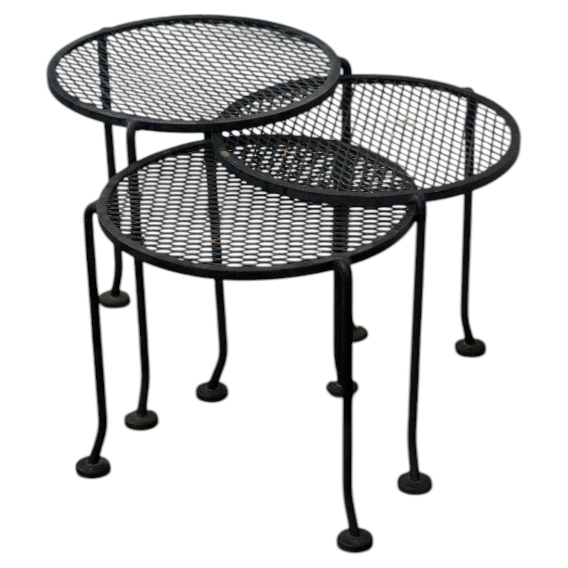 Set of Three Stacking Tables for Salterni