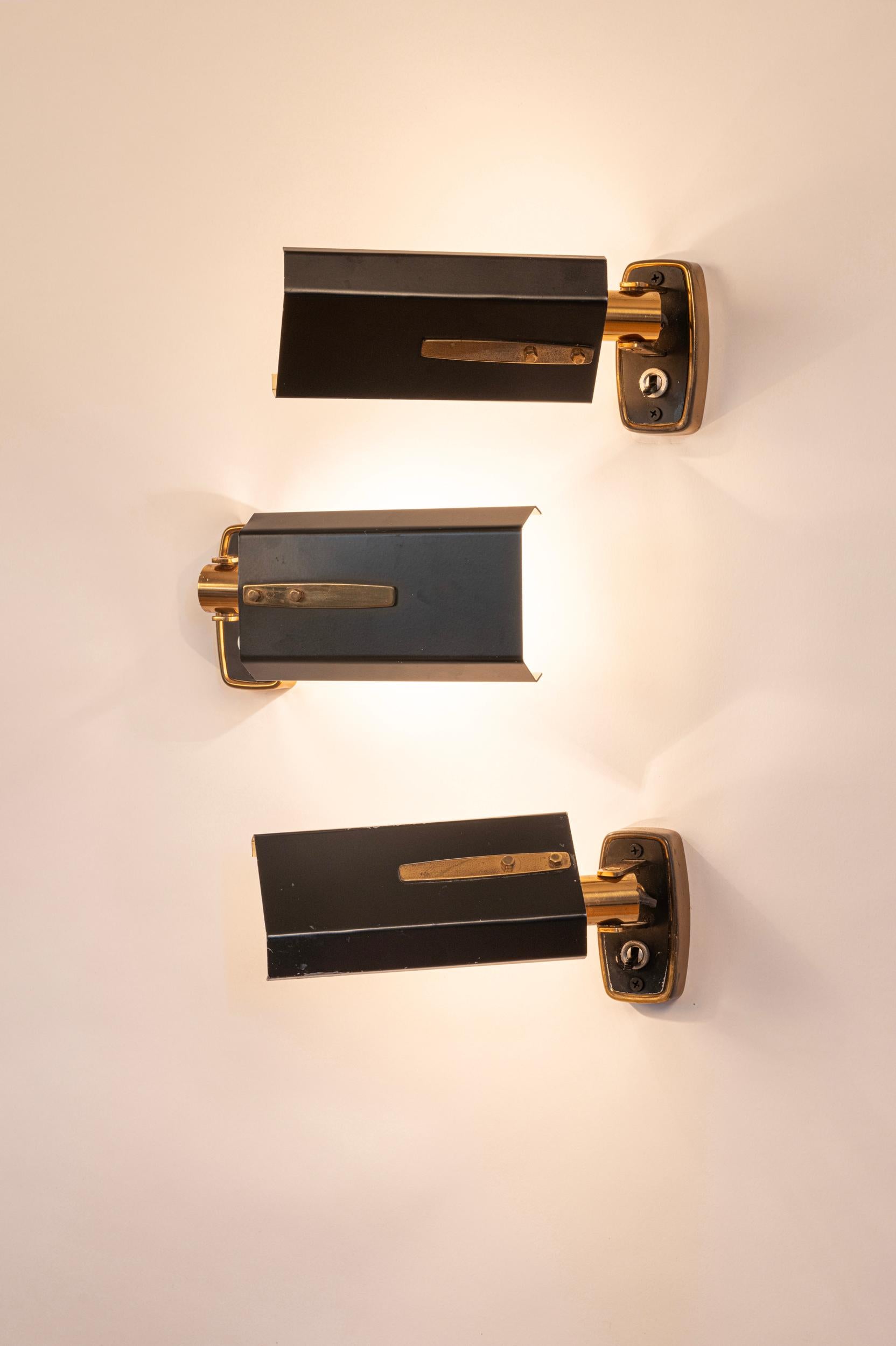 Italian Set of three Stilnovo wall lights. Italy c1950 For Sale