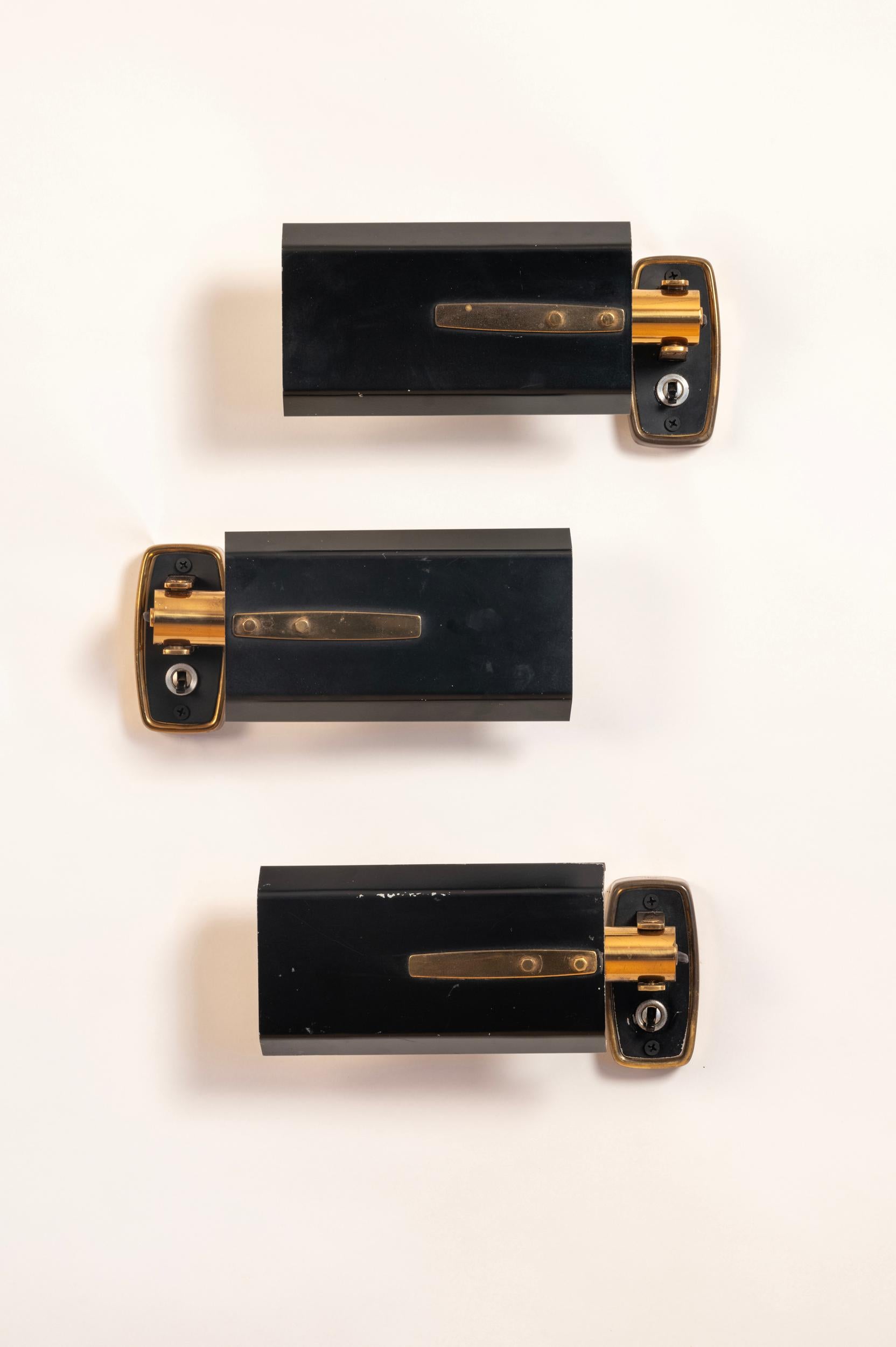 Set of three Stilnovo wall lights. Italy c1950 In Good Condition For Sale In London, GB
