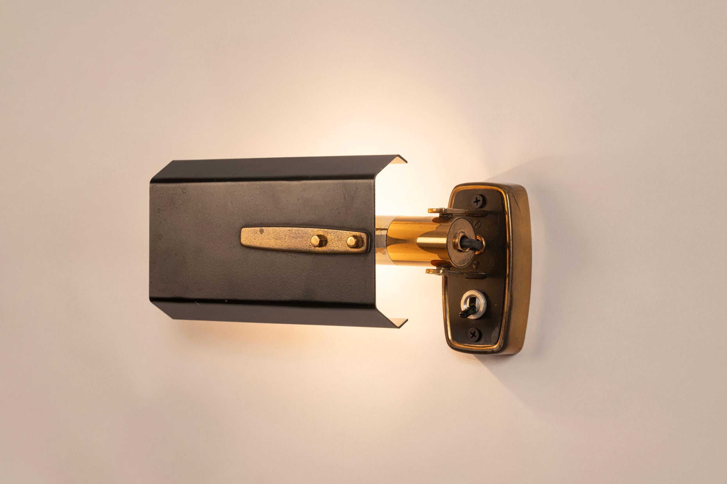 Mid-20th Century Set of three Stilnovo wall lights. Italy c1950 For Sale
