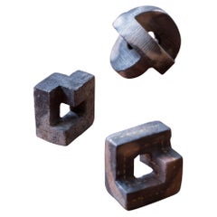 Set di tre sculture in gres di un artista danese sconosciuto. Realizzato a mano