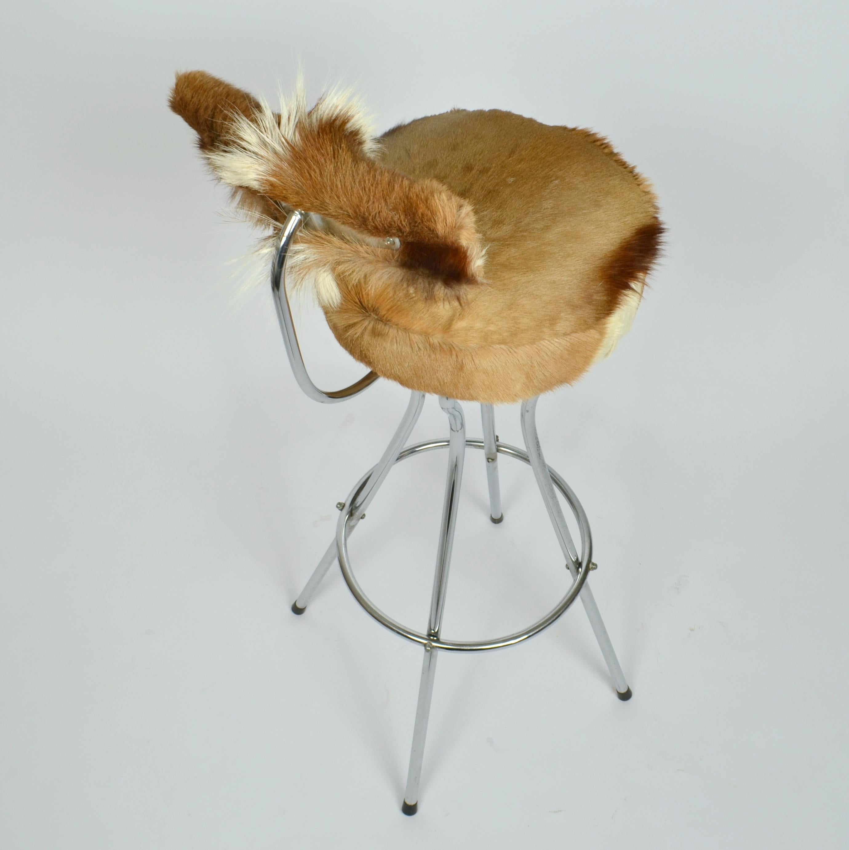 Set of Three Swivel Barstools in Chrome and Goatskin For Sale 3