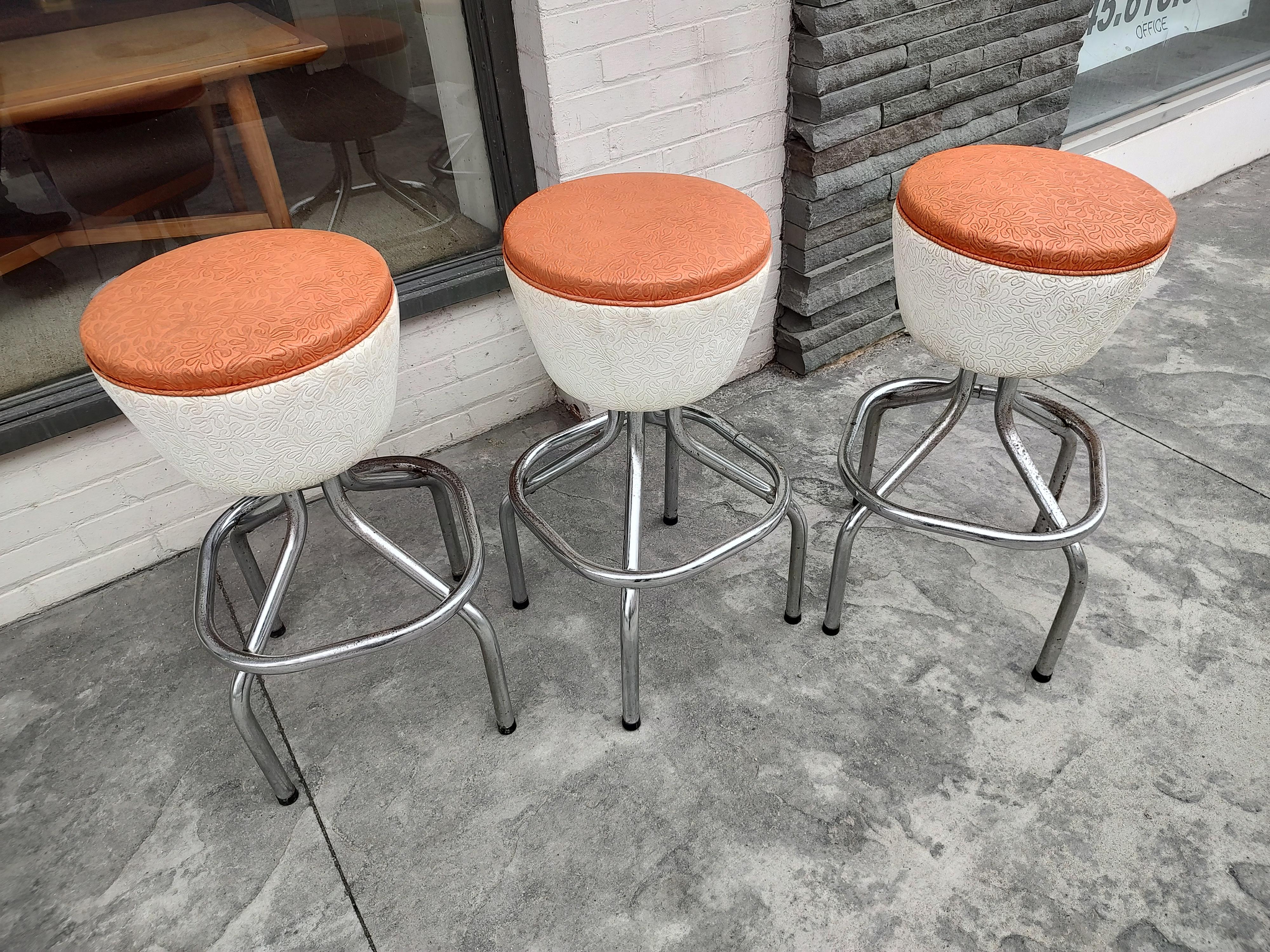 Mid-20th Century Set of Three Swiveling 1950s Conical Two Tone Bar Stools For Sale