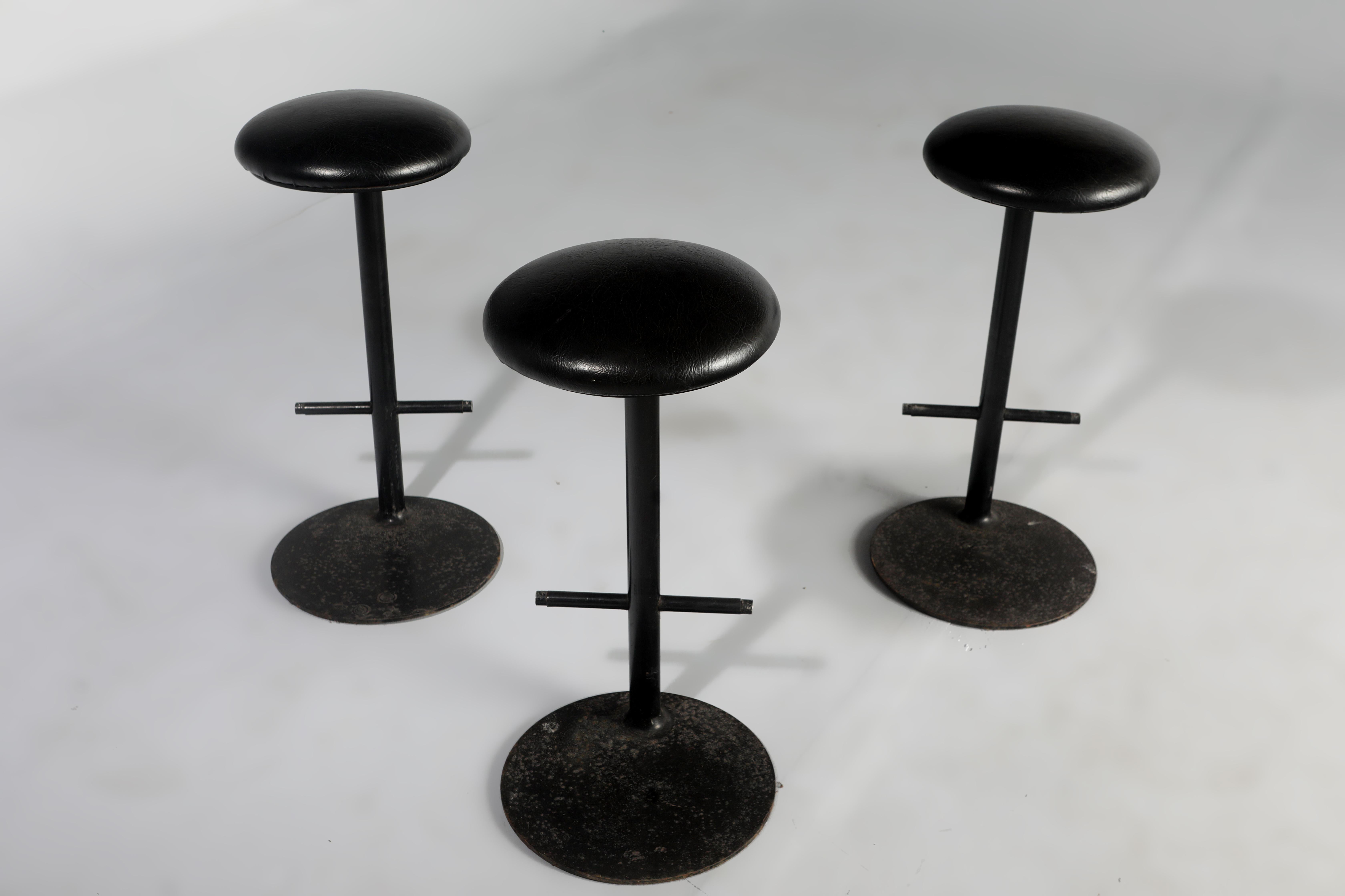 Brazilian Set of Three Tall Ciranda Stools by Ricardo Fasanello, 1986 For Sale