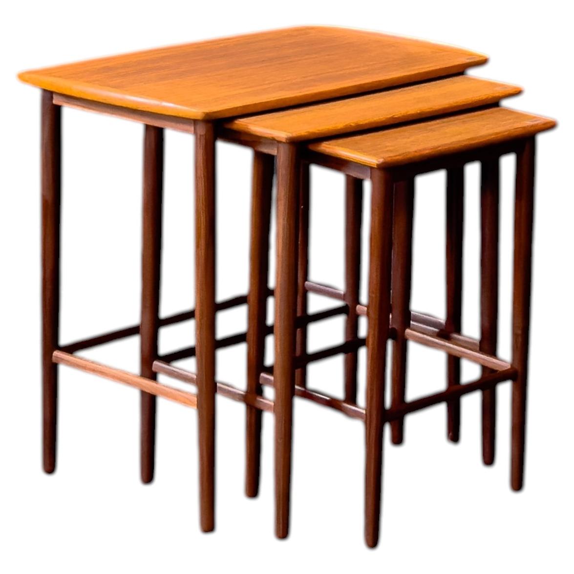 Set of Three Teak Nesting Tables For Sale