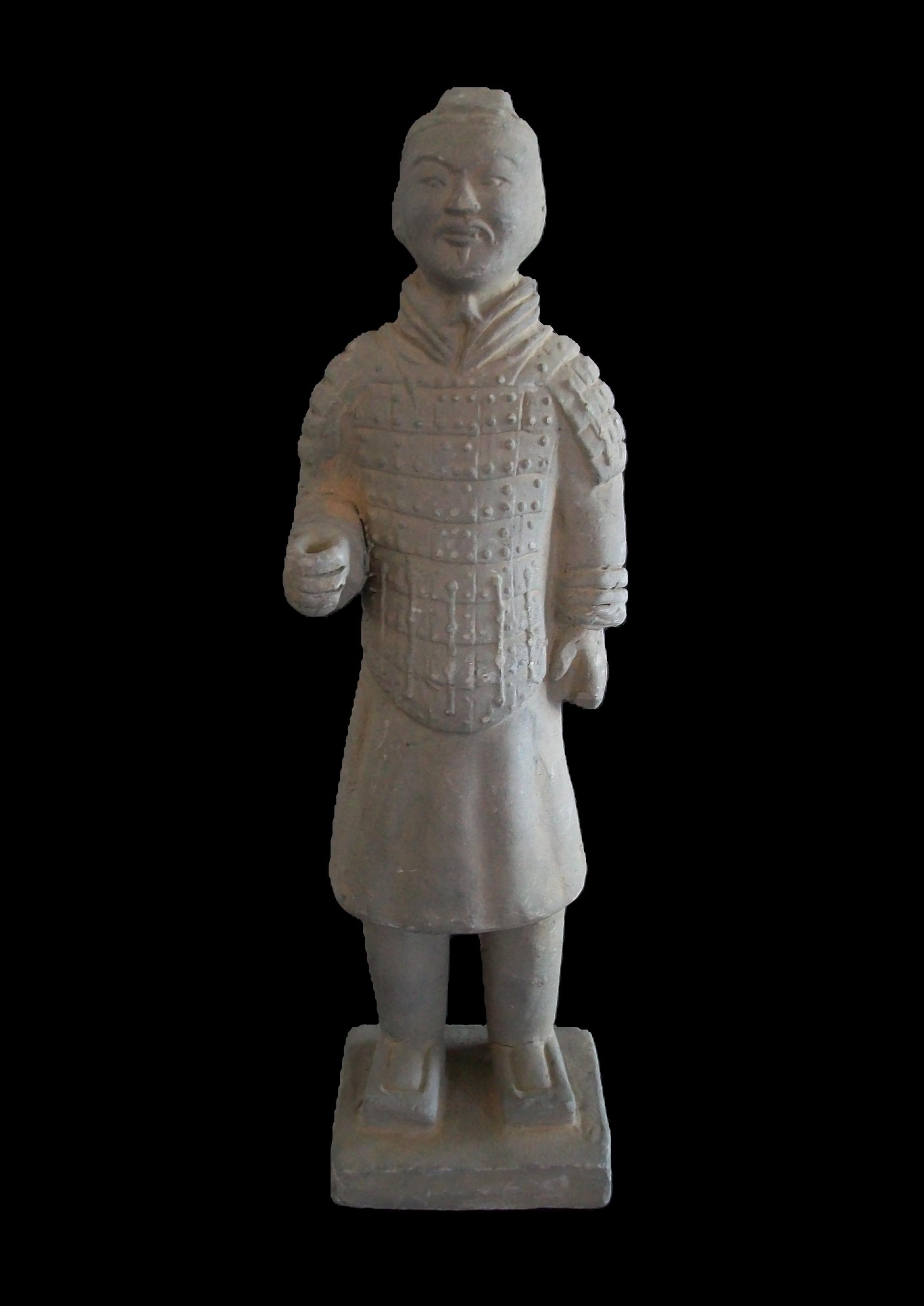 Conjunto de tres figuras de guerrero de terracota - China - Finales del siglo XX en venta 1