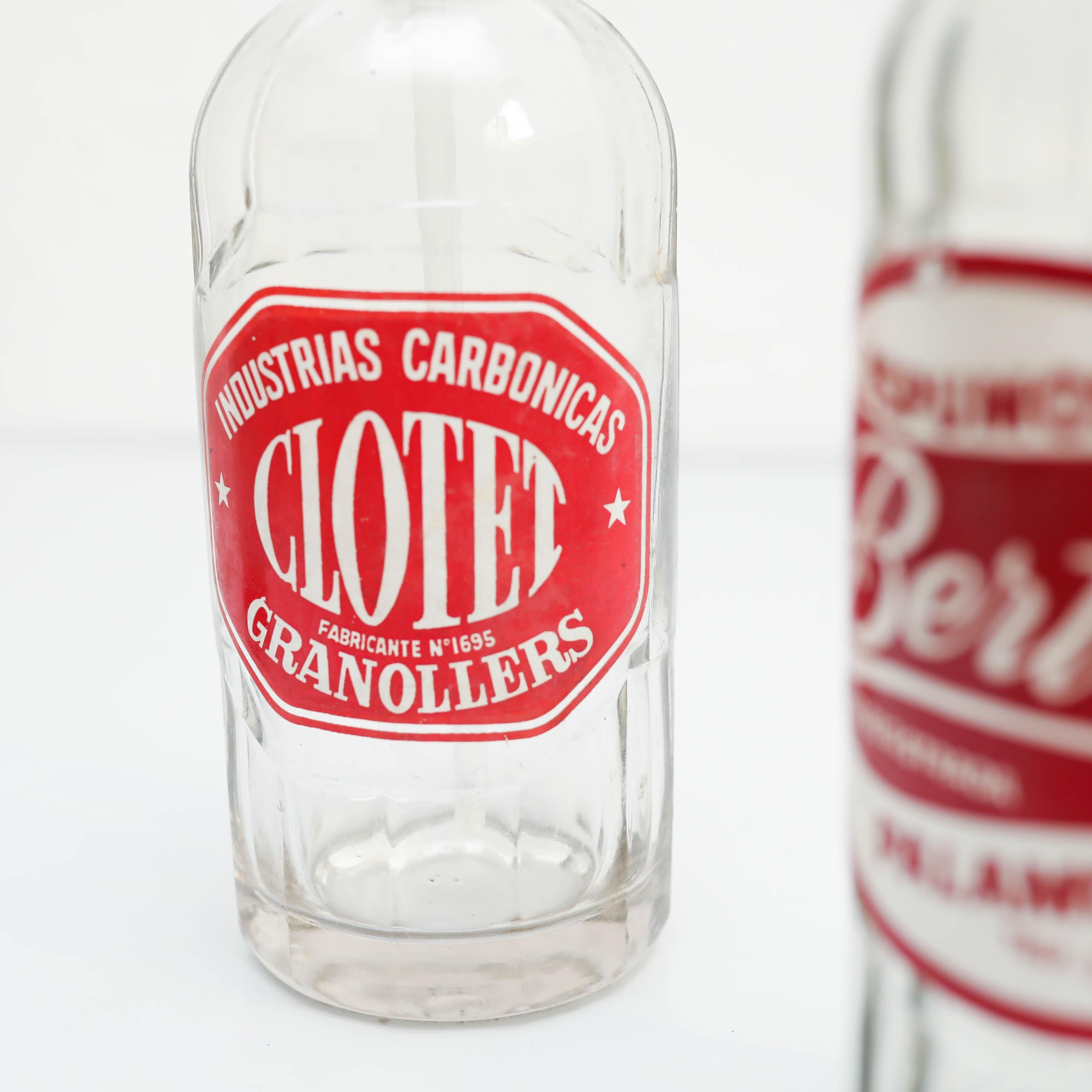 Juego de tres sifones de soda tradicionales catalanes de época, hacia 1990 Vidrio en venta