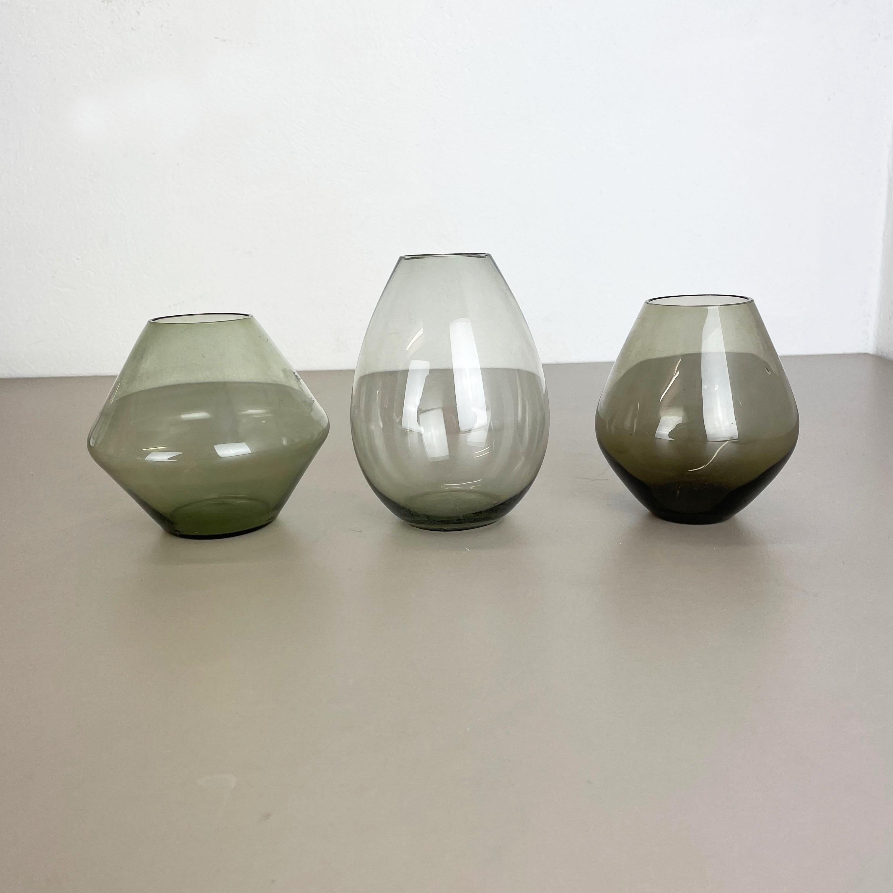Set of Three Turmalin Vases Wilhelm Wagenfeld Wmf Attributed, Germany 1960s In Good Condition For Sale In Kirchlengern, DE