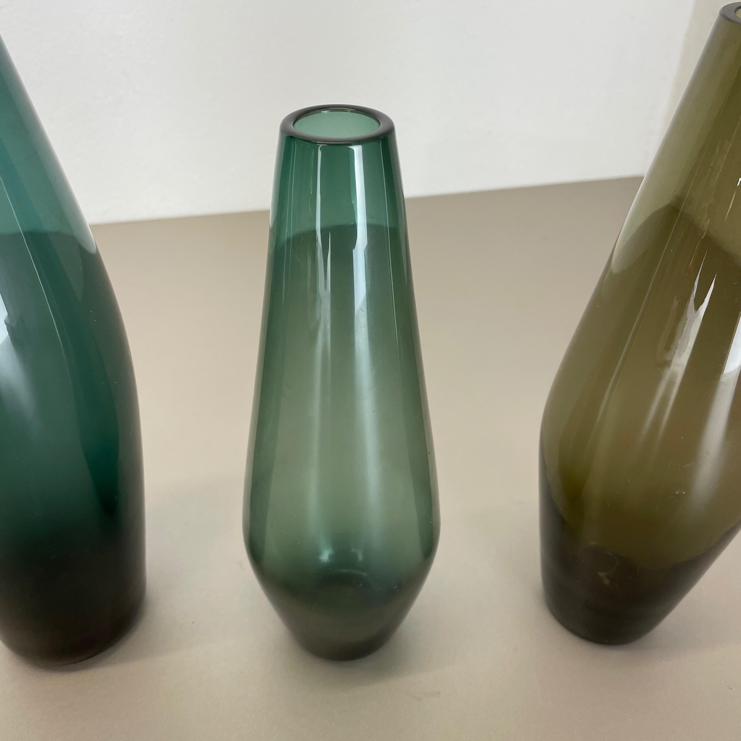 Ensemble de trois vases en turmalin attribués à Wilhelm Wagenfeld WMF, Allemagne, années 1960 en vente 1