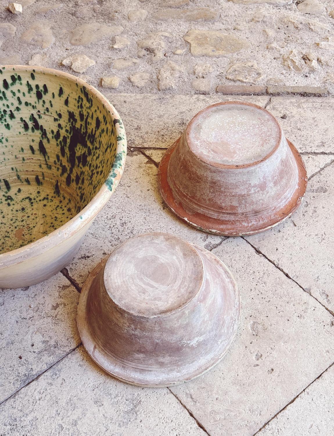 20th Century Set of Three Tuscan Bowls, early 1900s For Sale